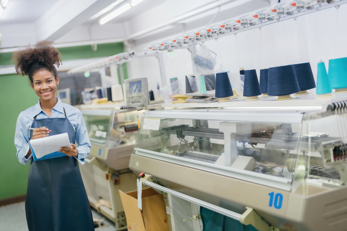 丝绸技术专科专业：发展前景广阔，就业机会多