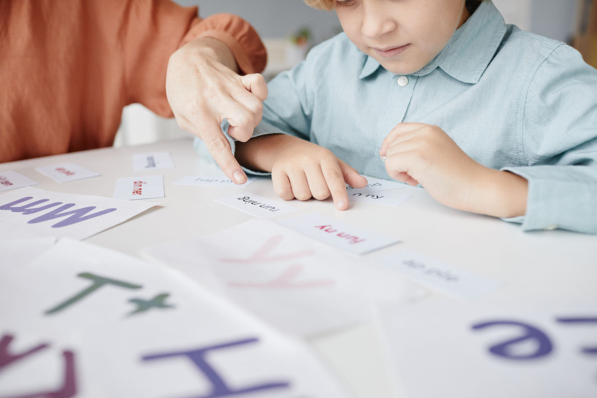 小学英语分级阅读课程建设：从理念到实践的探索与思考