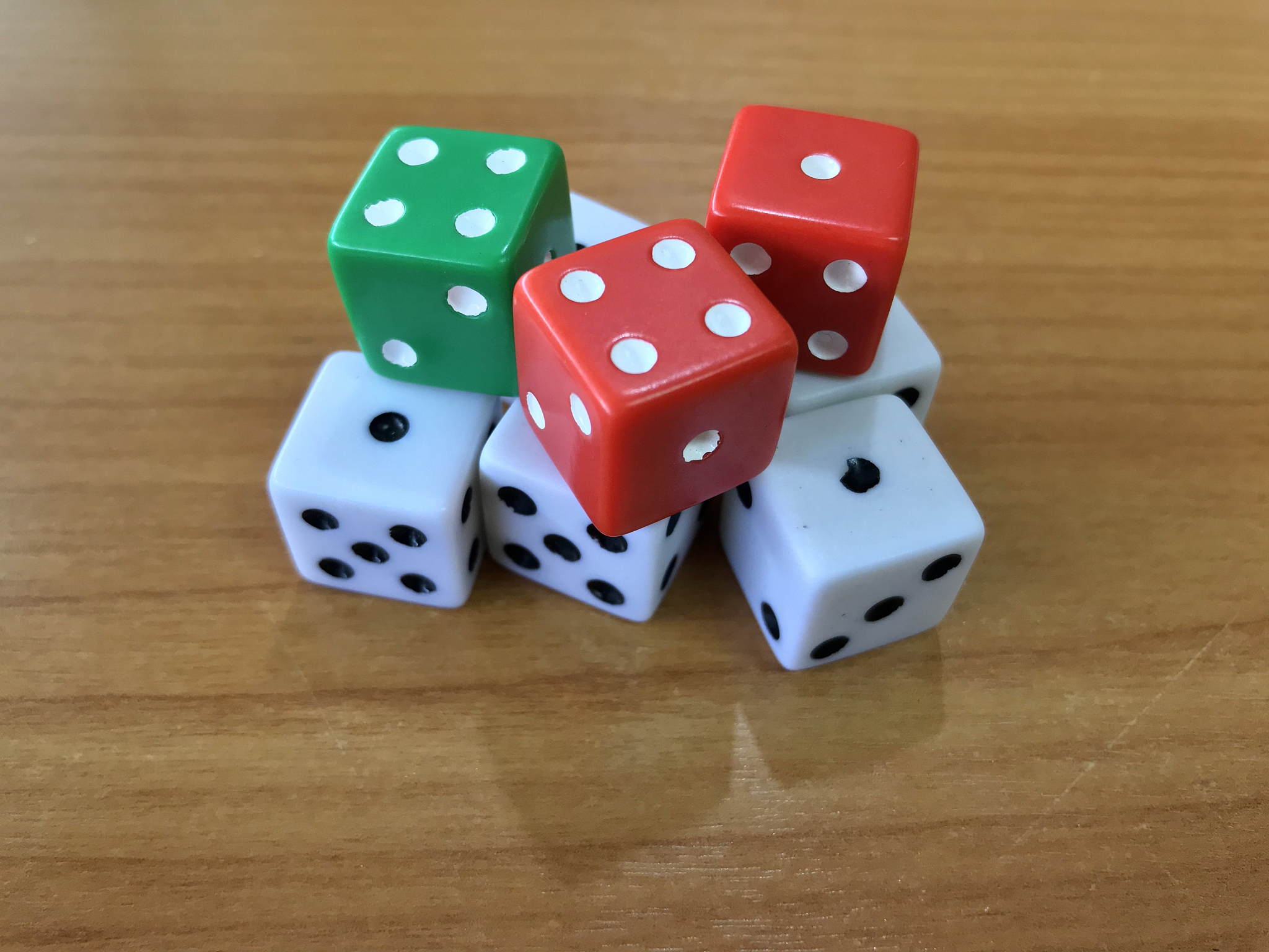 抛掷两颗质地均匀的骰子记录向上的面出现的数字那么这两个数字之和等于8的概率是