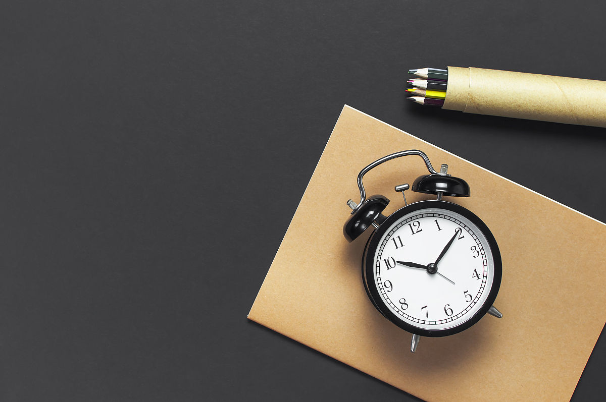 请帮我列一个100天的英语四级备考计划