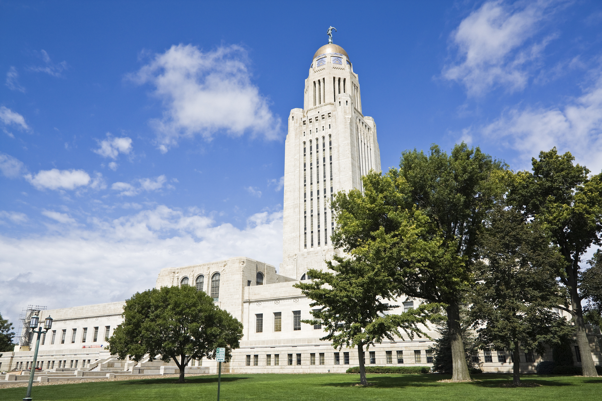 lincoln, nebraska - state capitol building