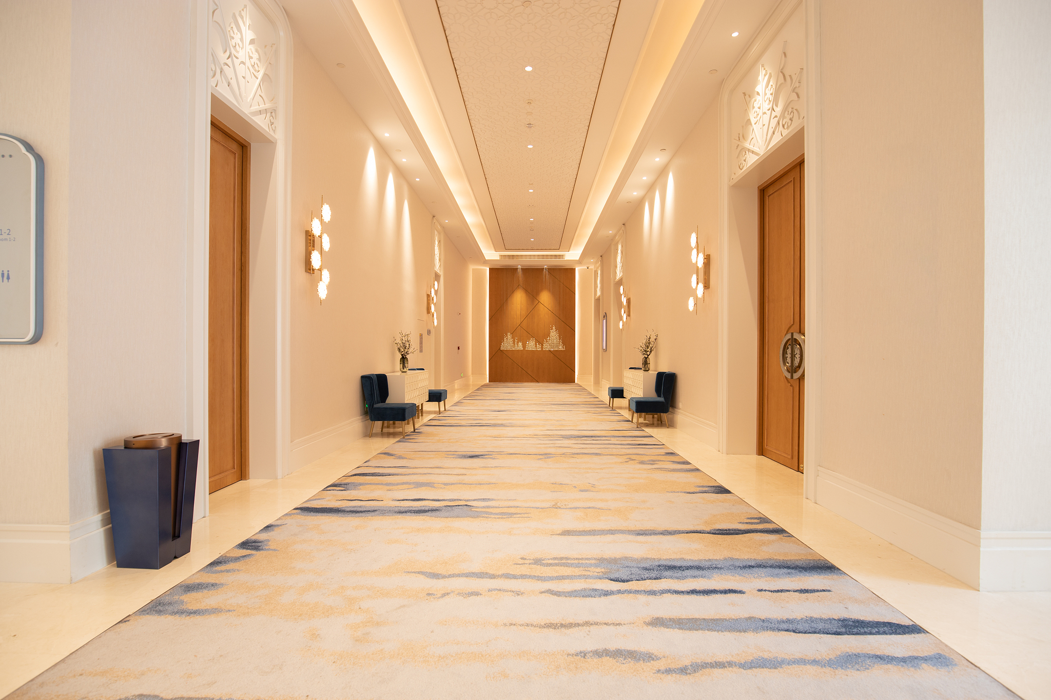 你是一个酒店行业的工作者读《服务精神》第五章基于阅读内容结合工作实际及个人思考撰写300字的读书心得