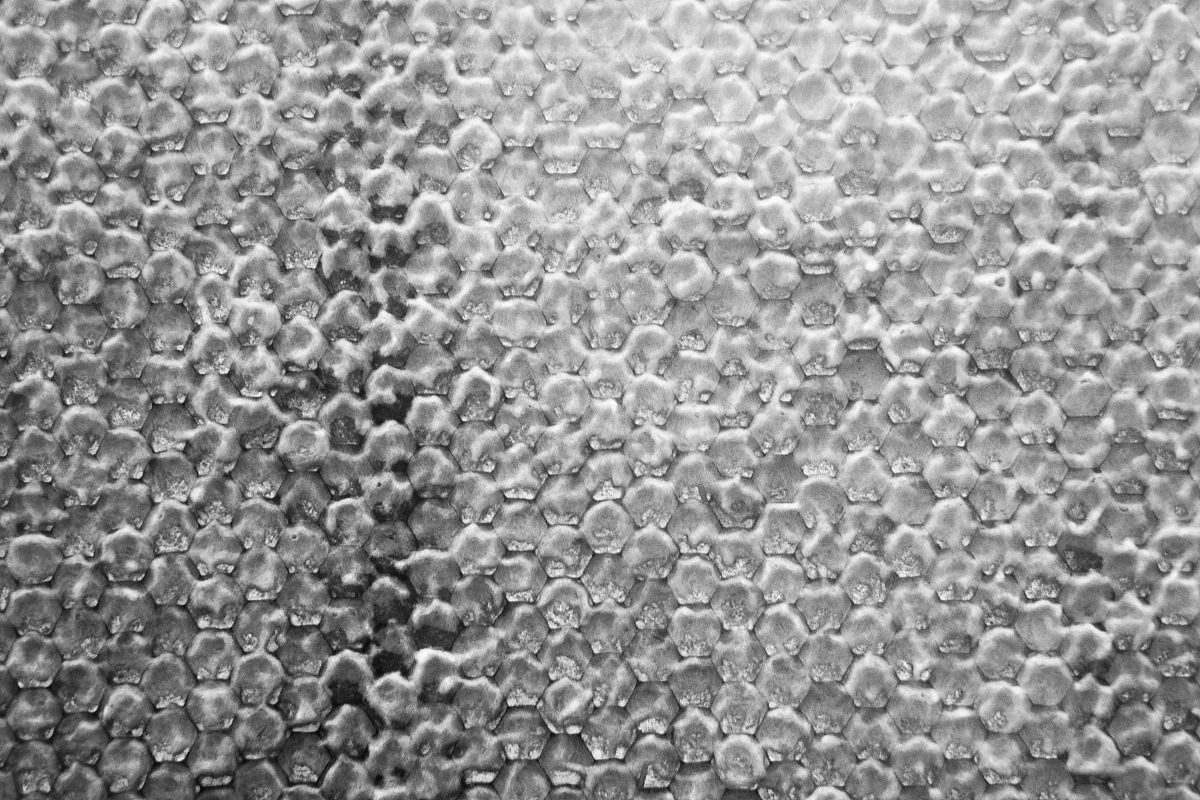 与金属材料相比高分子材料有什么特点