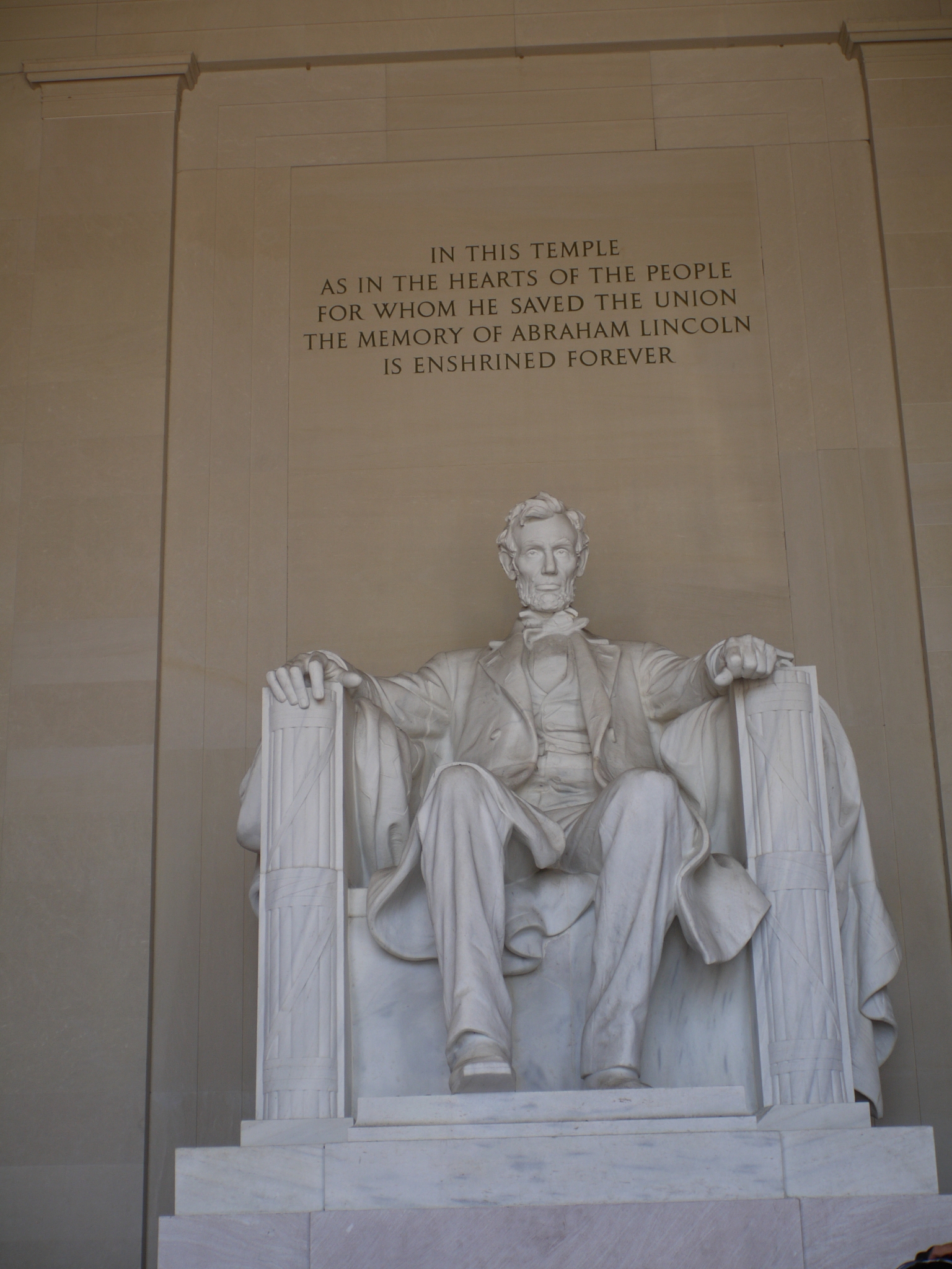 林肯纪念堂：纪念美国伟大总统的历史地标