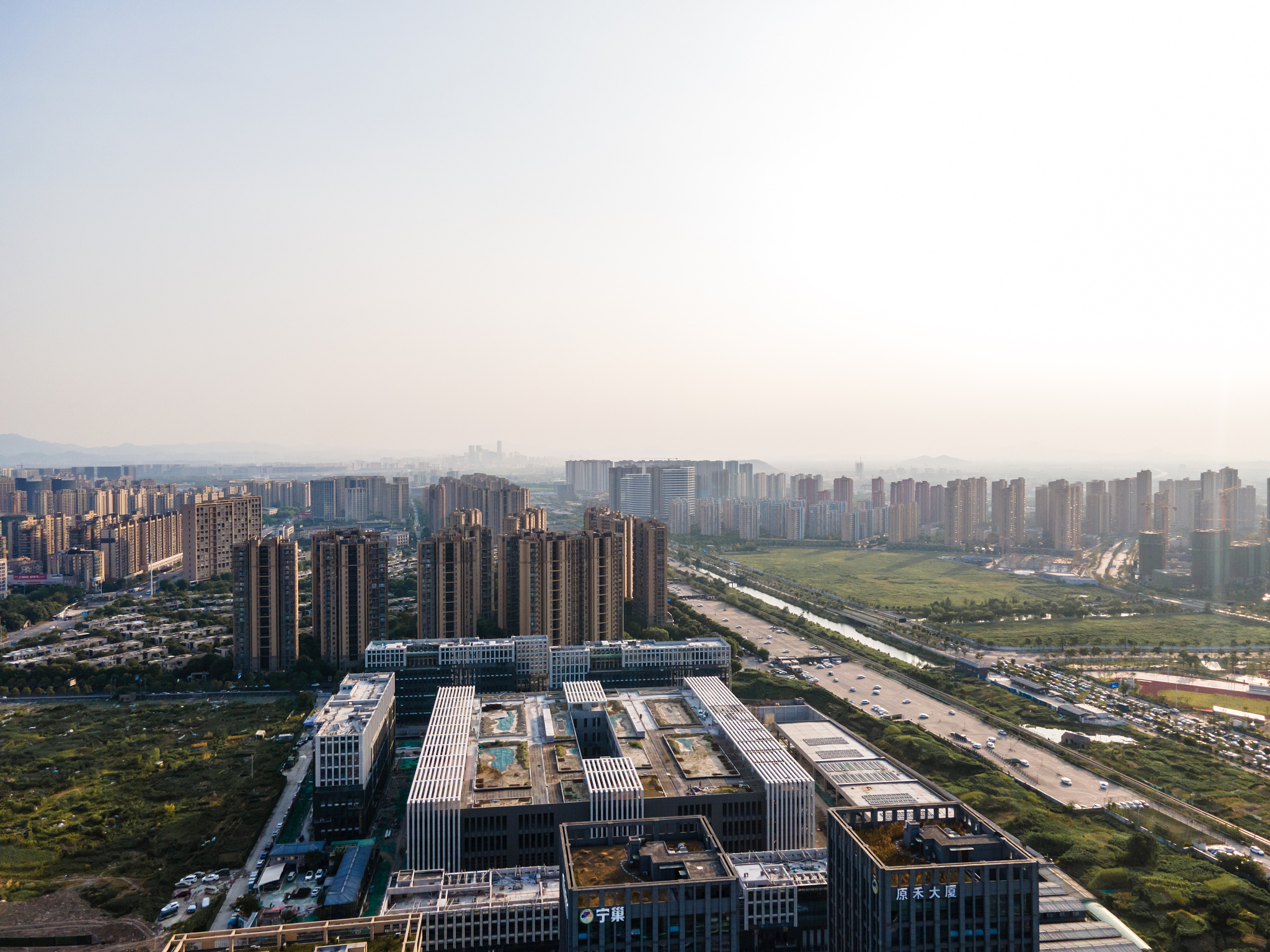 浙江育英职业学院现代物流管理专业课程：培养高素质物流管理人才