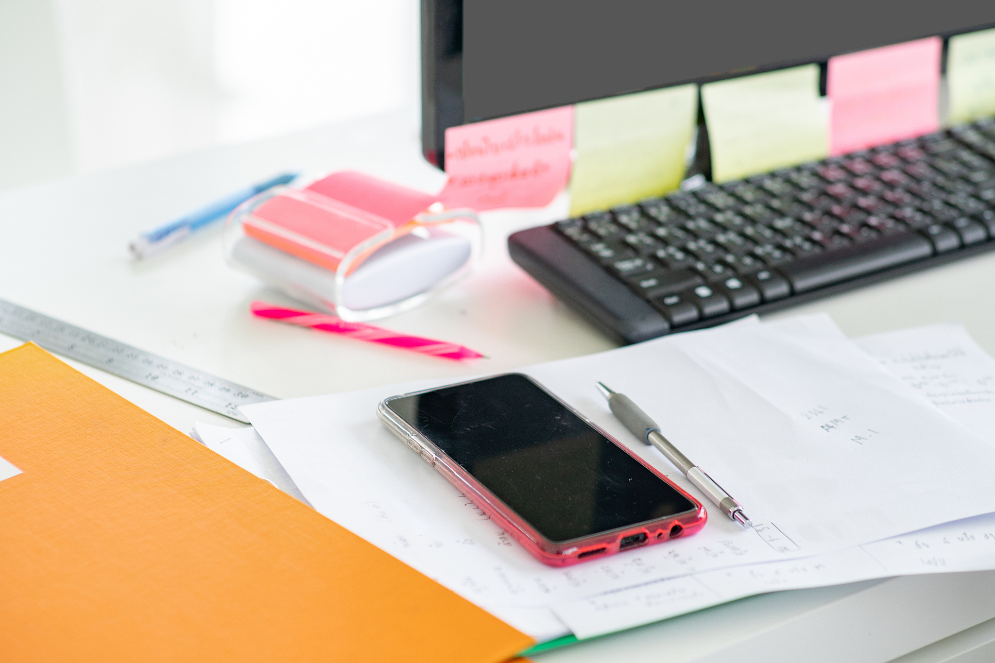 手机配件、电脑周边、学习办公用品、生活百货 一站式购物