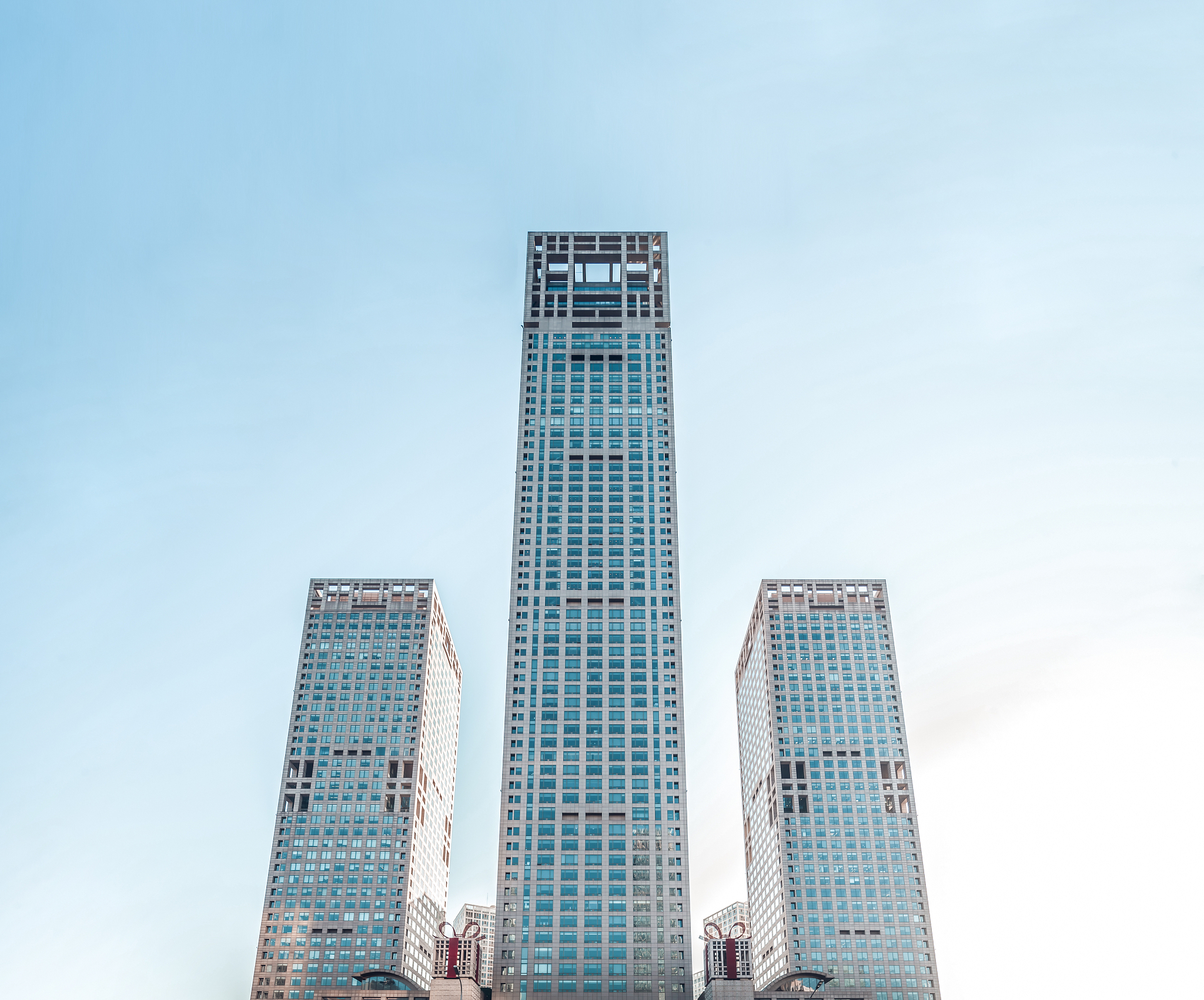 超高层建筑定义及重要性：高度、设计和安全