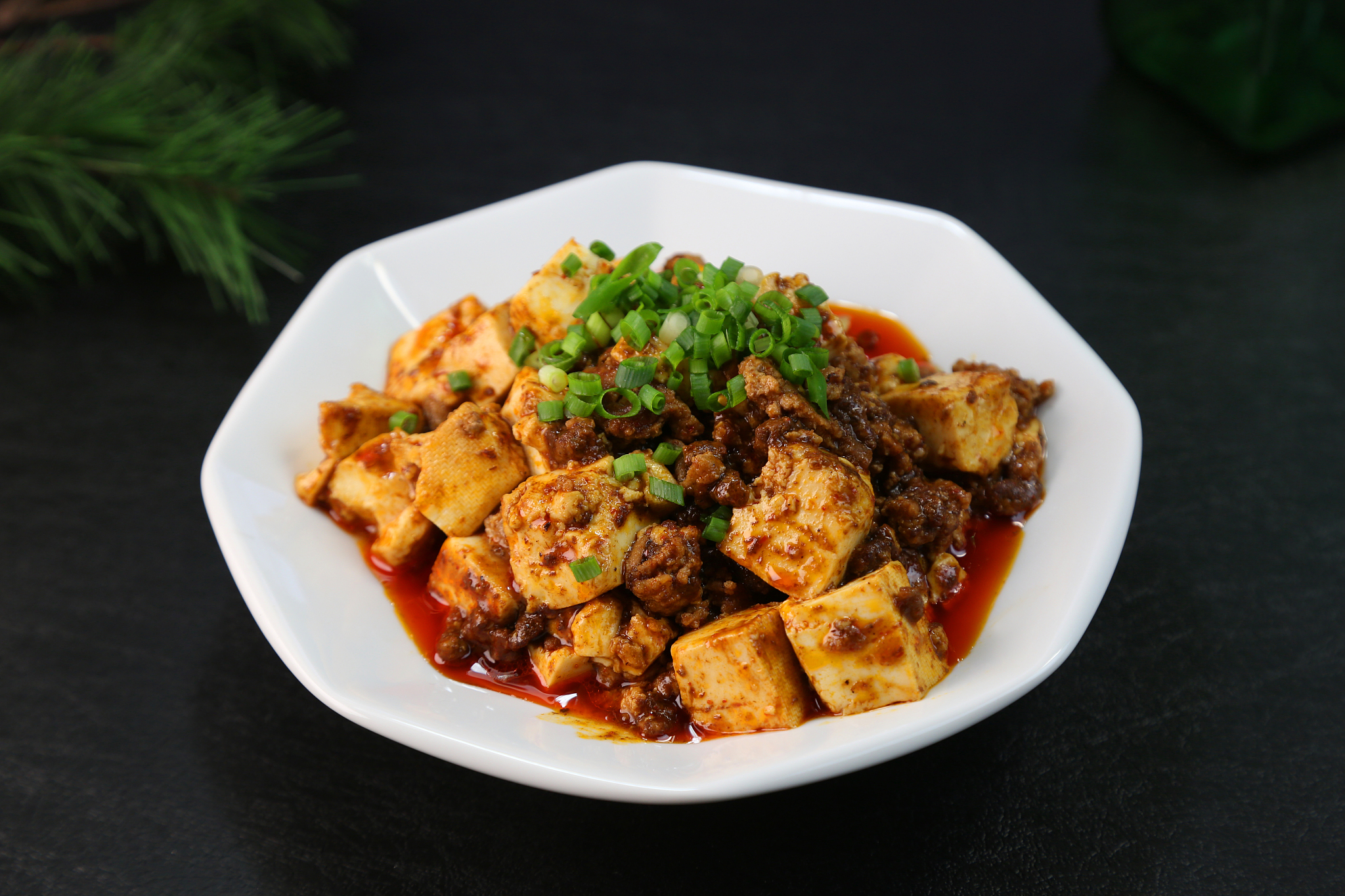 麻婆豆腐：四川经典美味，做法简单，营养丰富