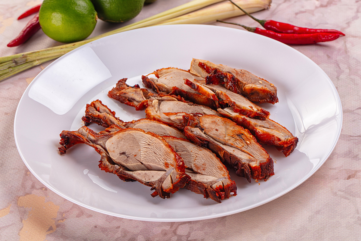 以香酥鸭头为文案