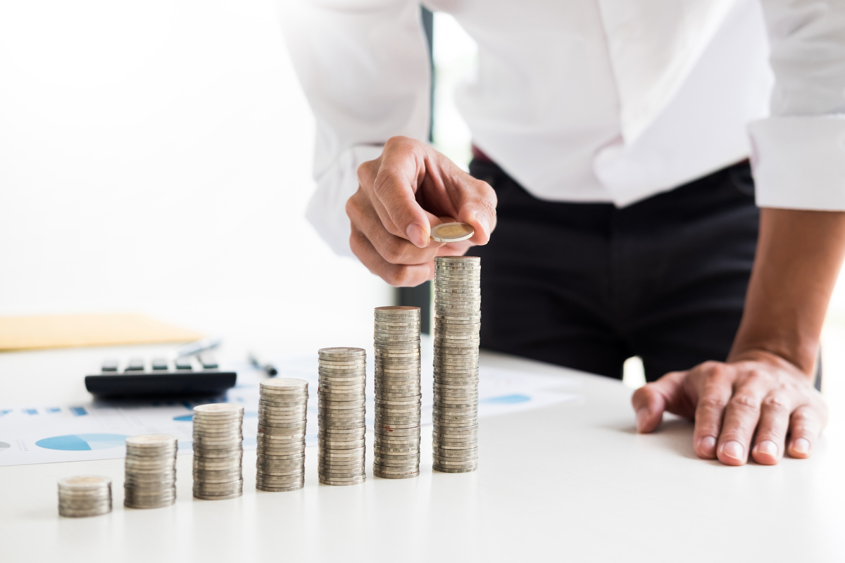 职场小白必看：5招提升你的财务管理能力，告别月光，实现财富自由！