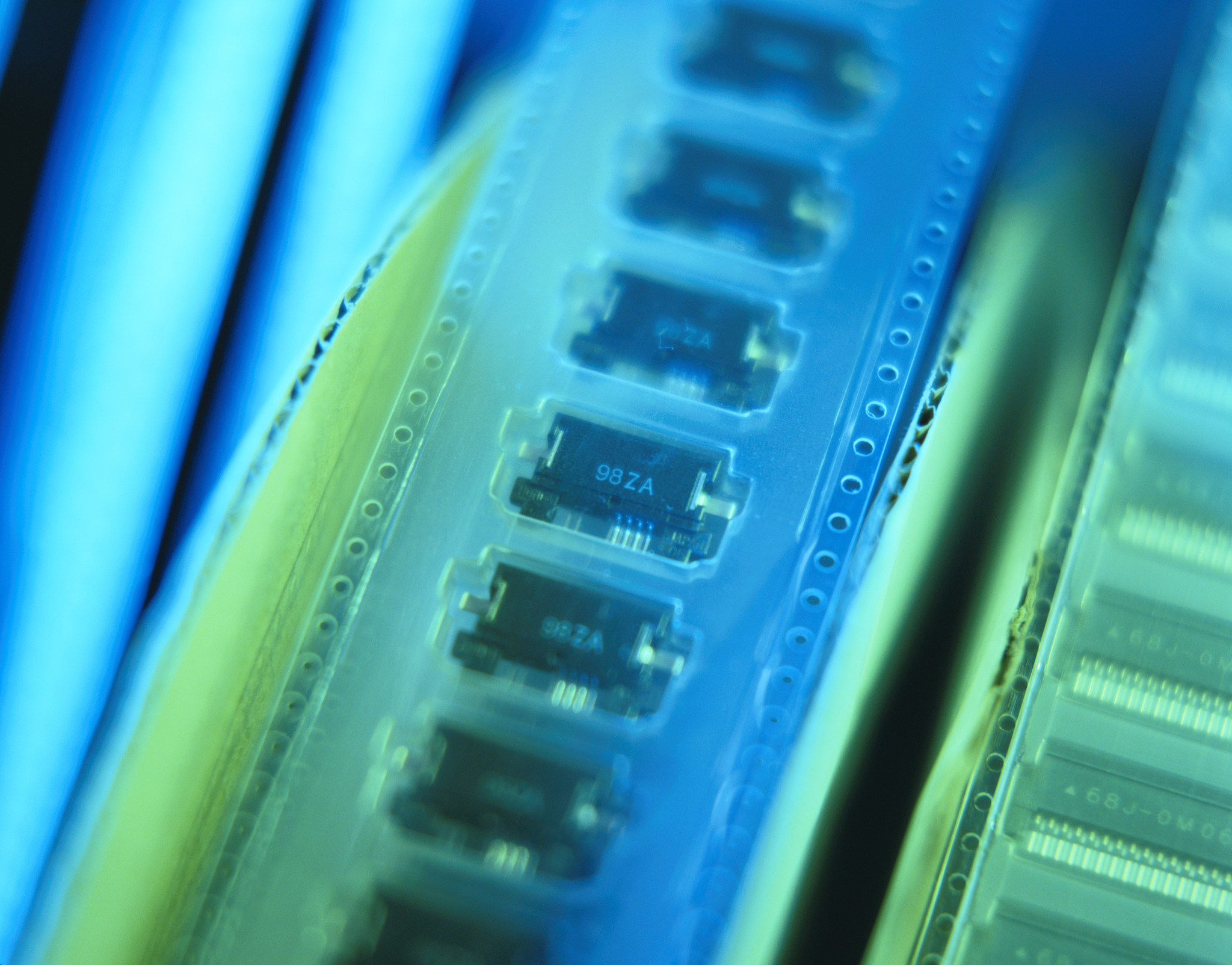 半导体芯片非破坏性检测：方法、显微镜及倍数