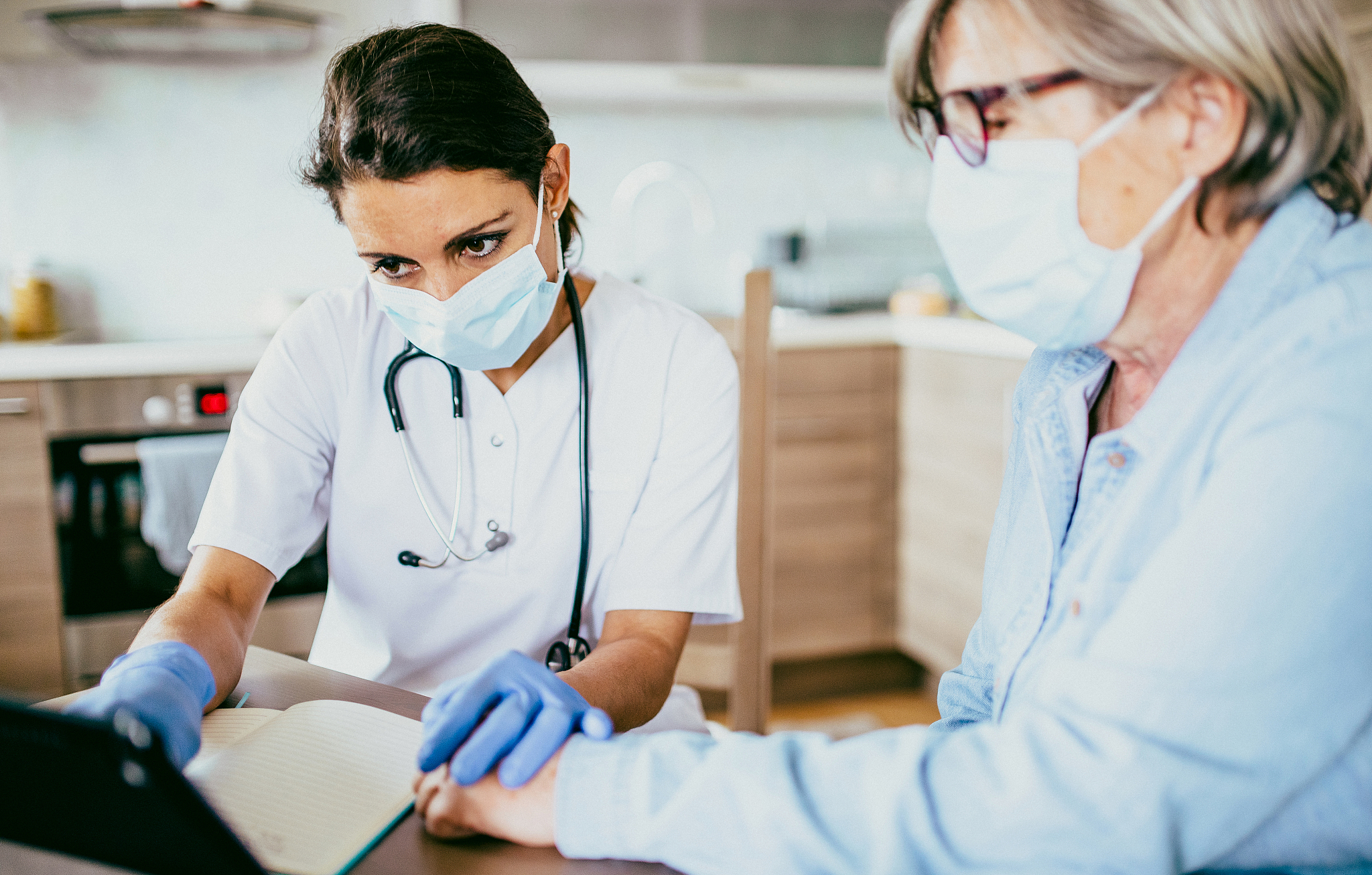 重庆护理专业学习几年？本科、专科时间详解