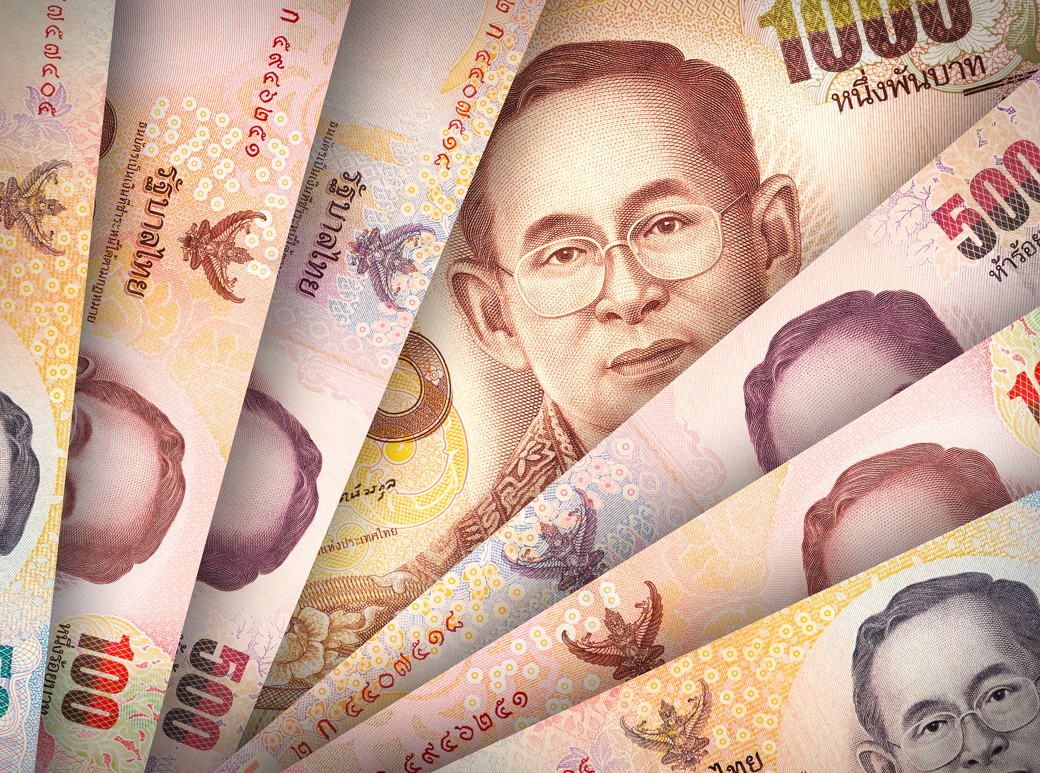 层次分析法在中小银行税务风险评价中的应用优势