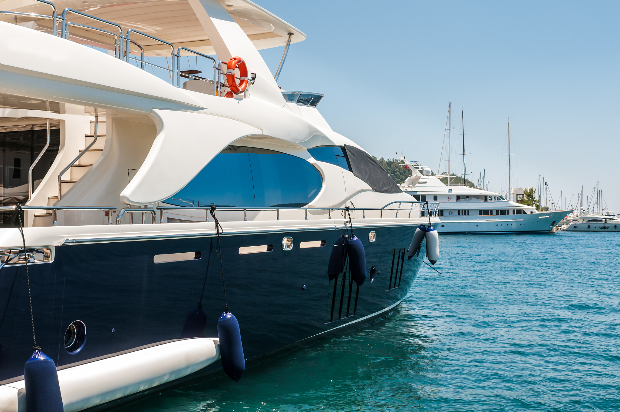 yacht