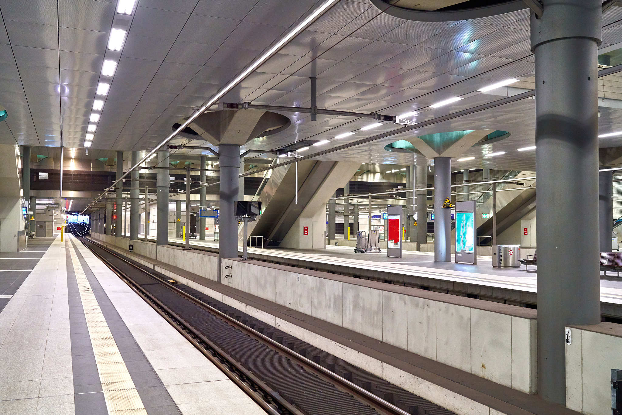 train rides at the train station