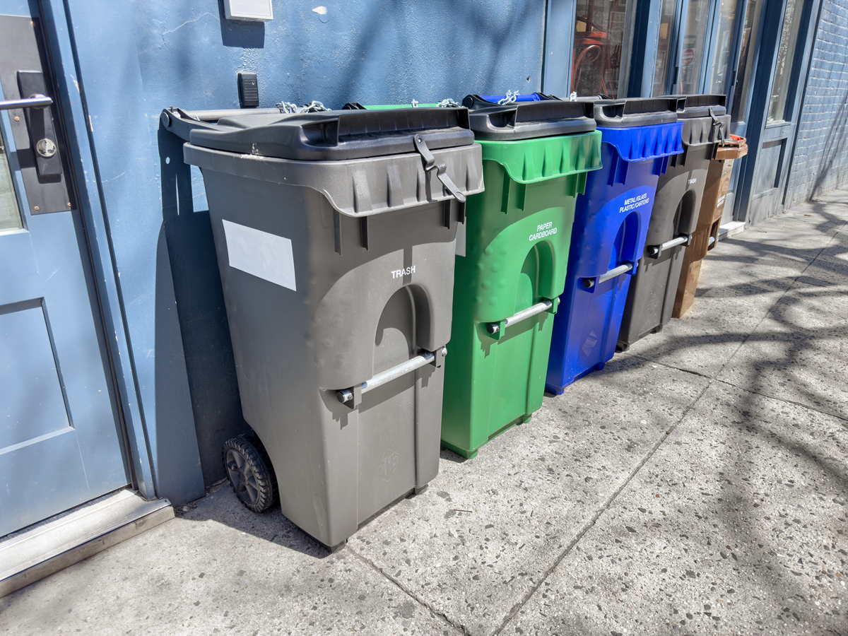 可移动垃圾桶市场营销方案：清洁环保，方便实用