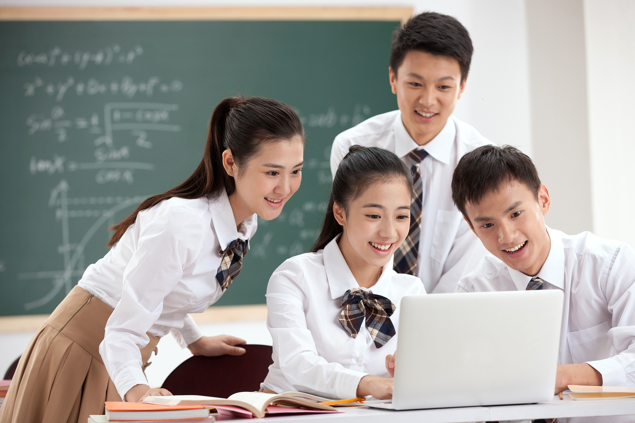 初中毕业男孩学什么好？未来规划建议