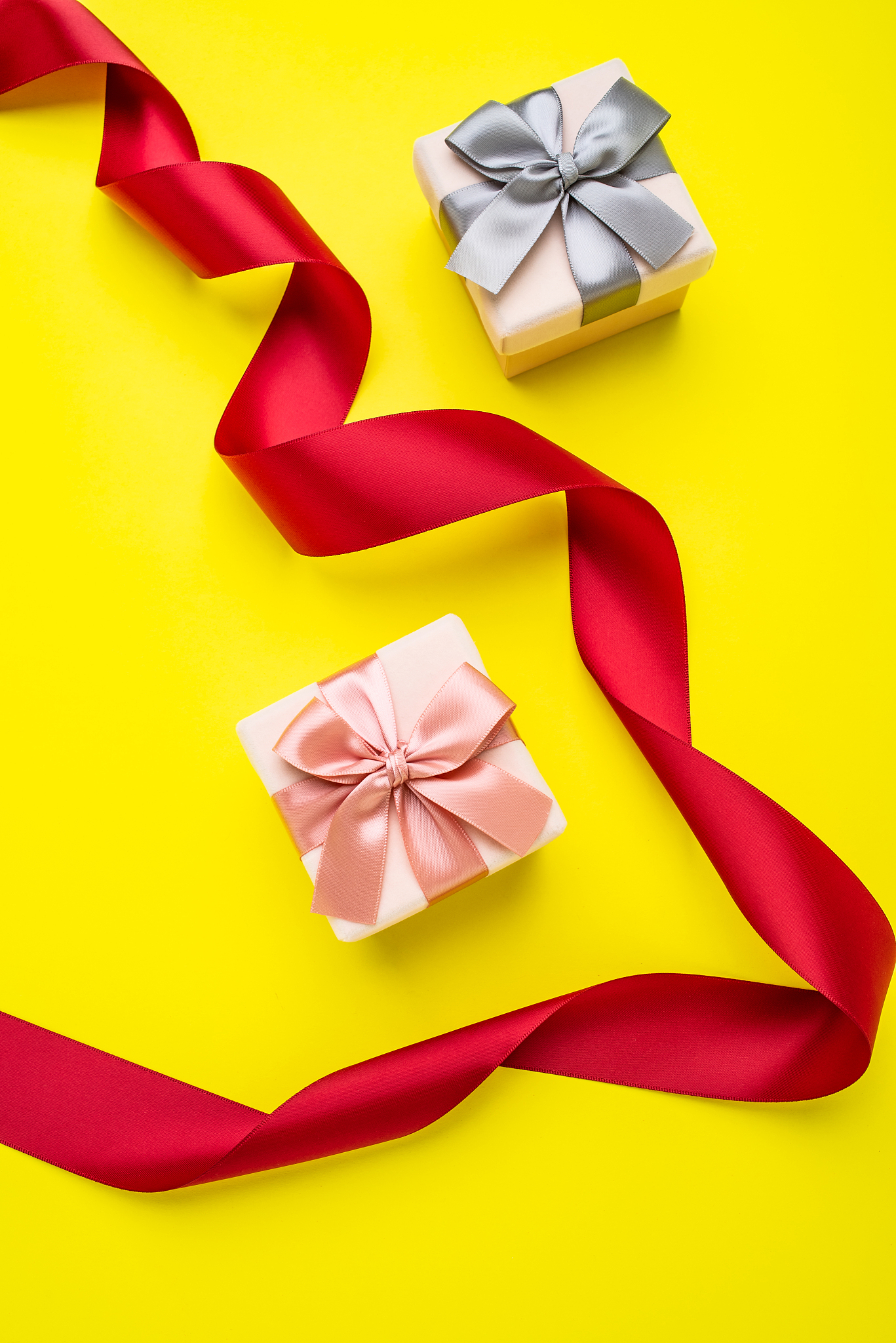 帮我写抖音直播话术内容价格99全场包包任选要满足以下要求1不能出现违禁词2整体不低于500字