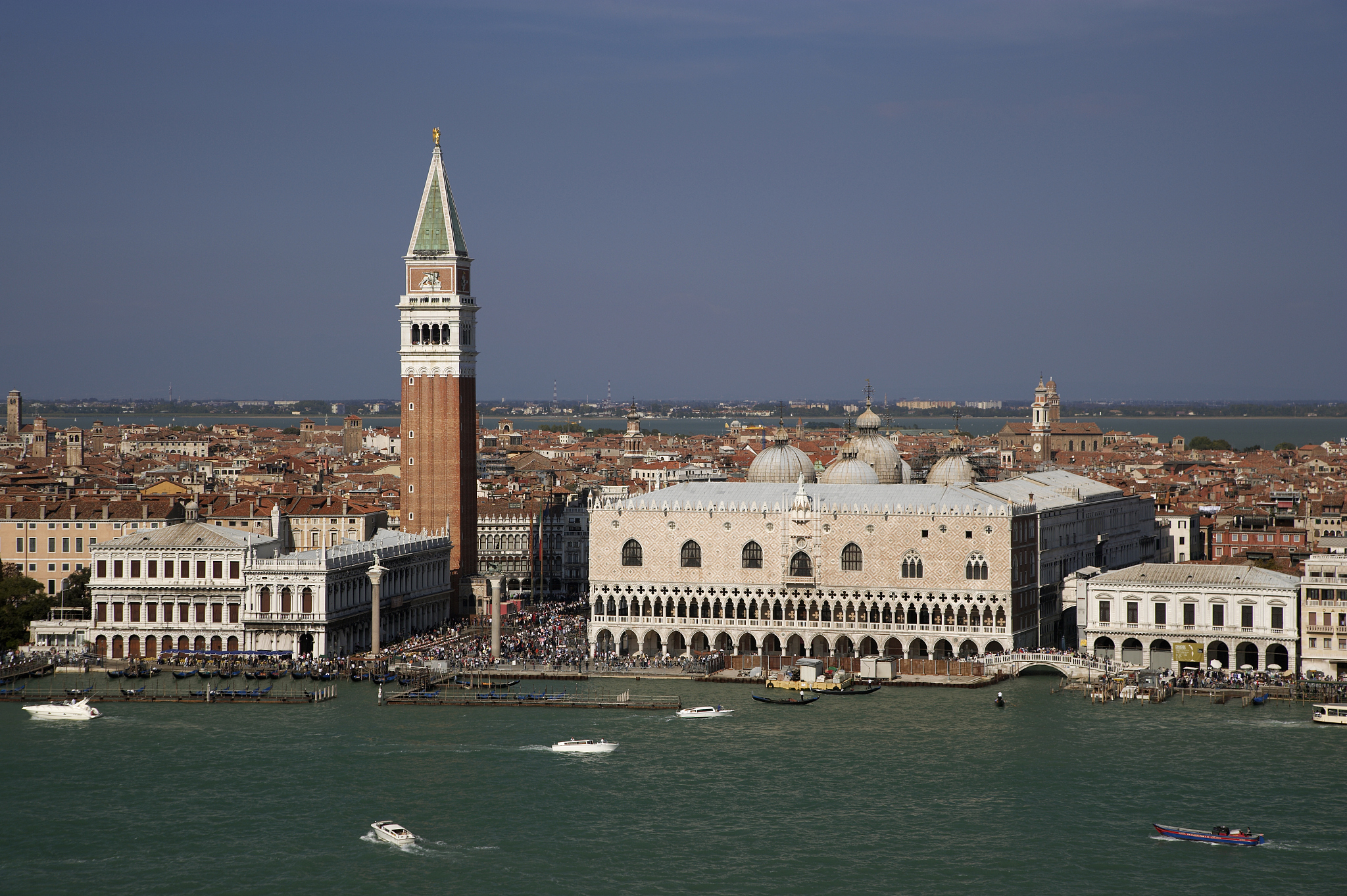 Twitter 将其网站徽标更新为Dogecoin #DOGE。