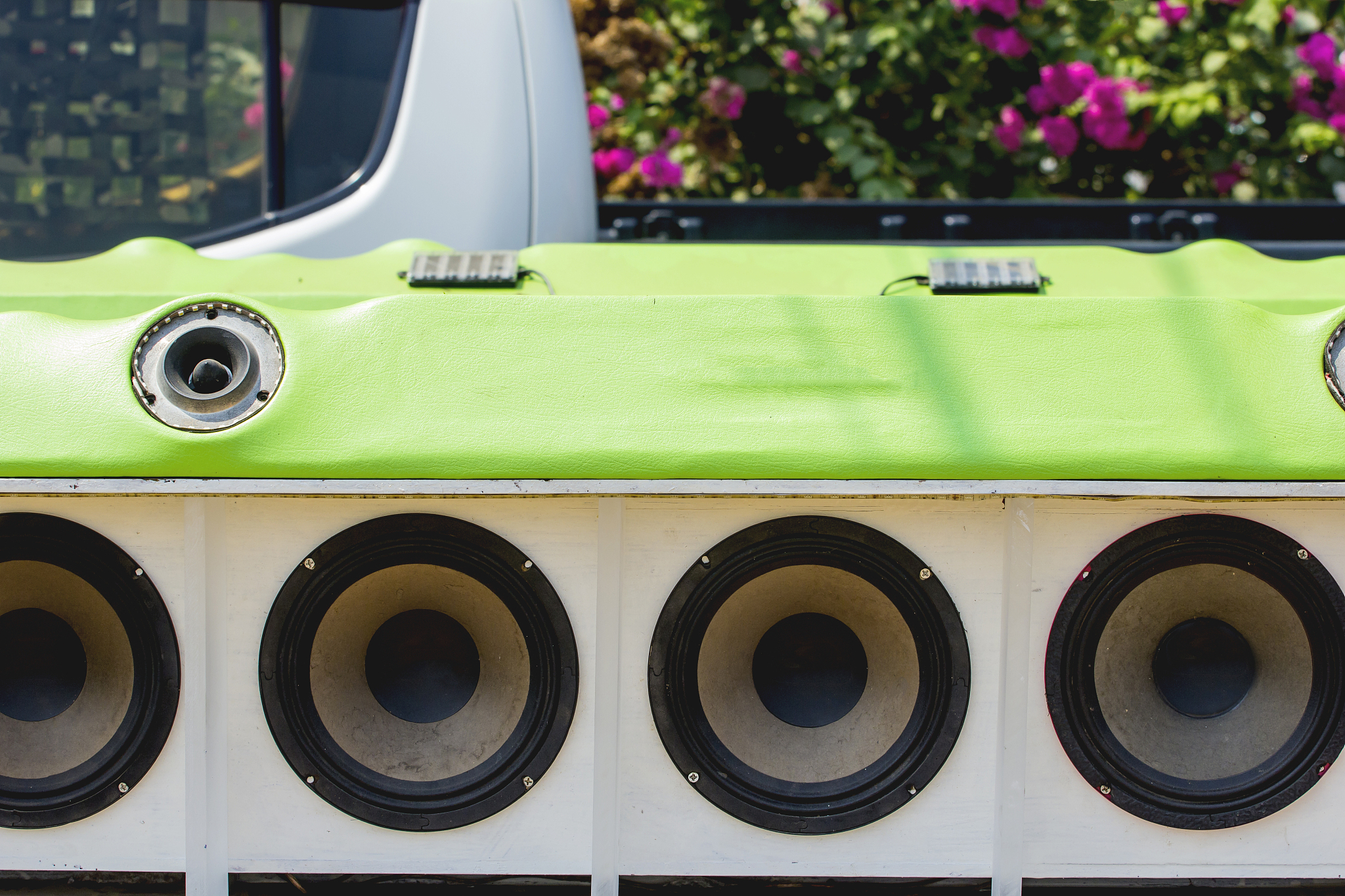 汽车音响隔音改装直播技巧：如何通过实际操作吸引观众