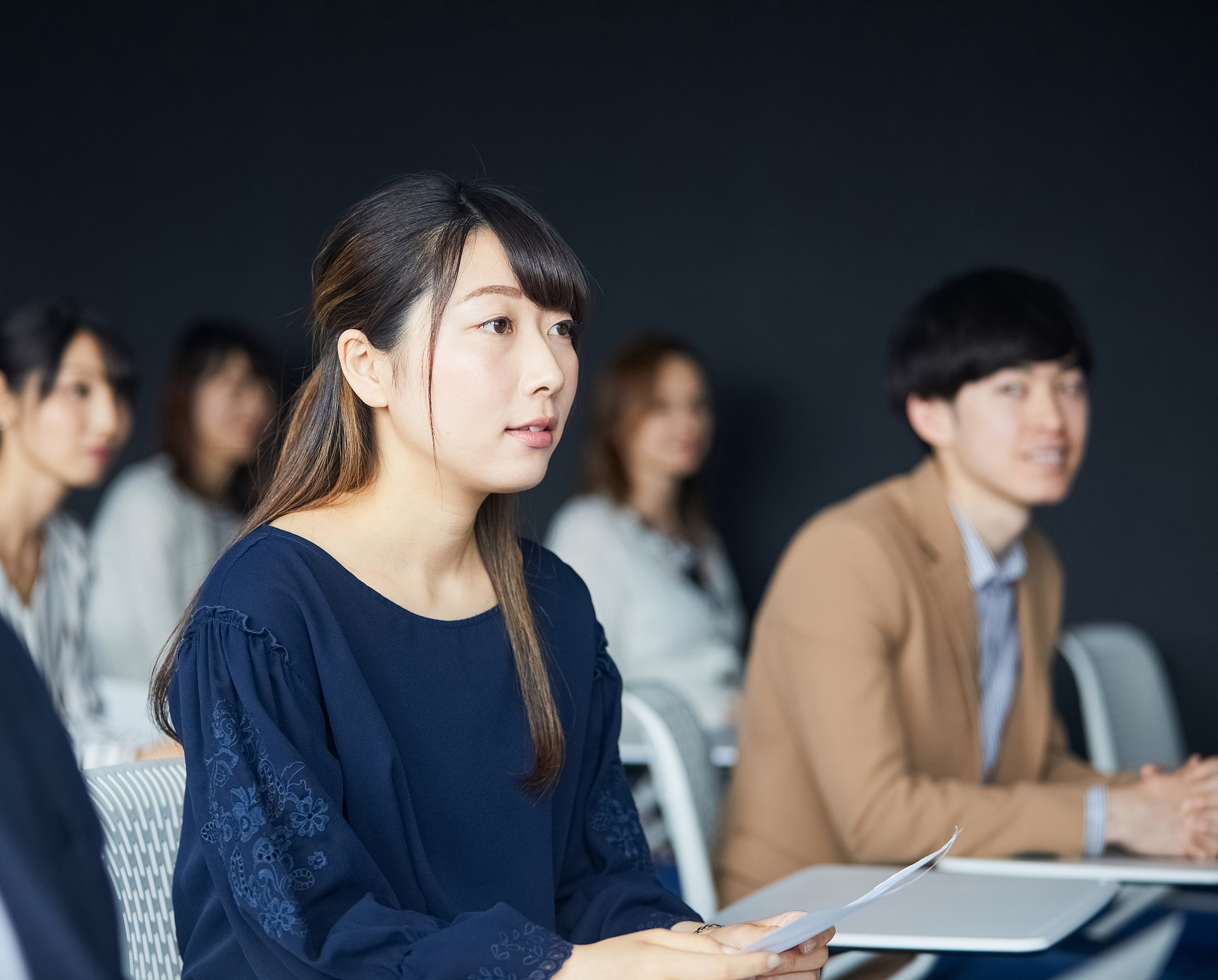 日本三流大学毕业女生：网吧生活，找工作不易，但梦想仍在