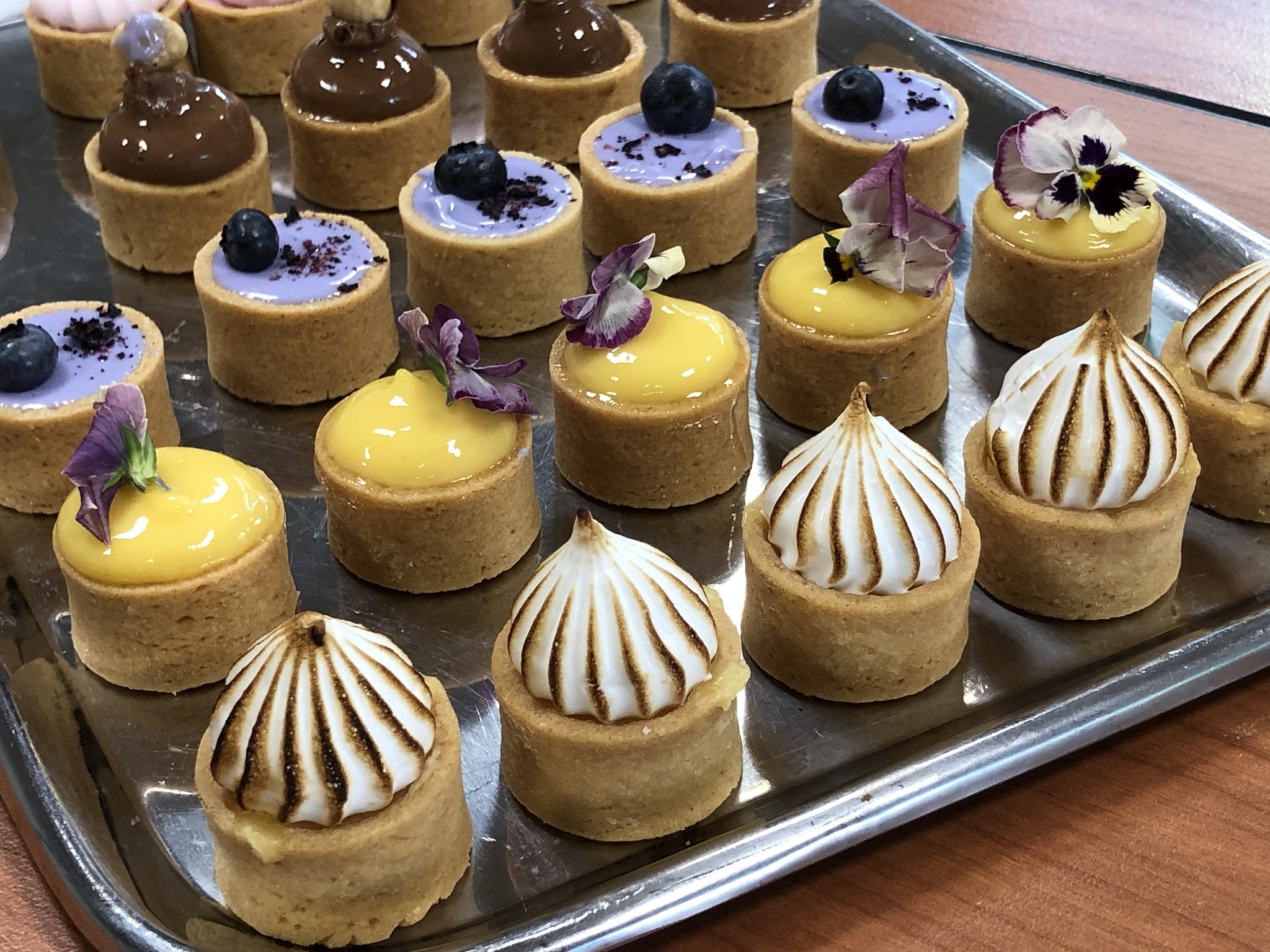 Lianggao: A Delicious and Traditional Chinese Steamed Rice Cake