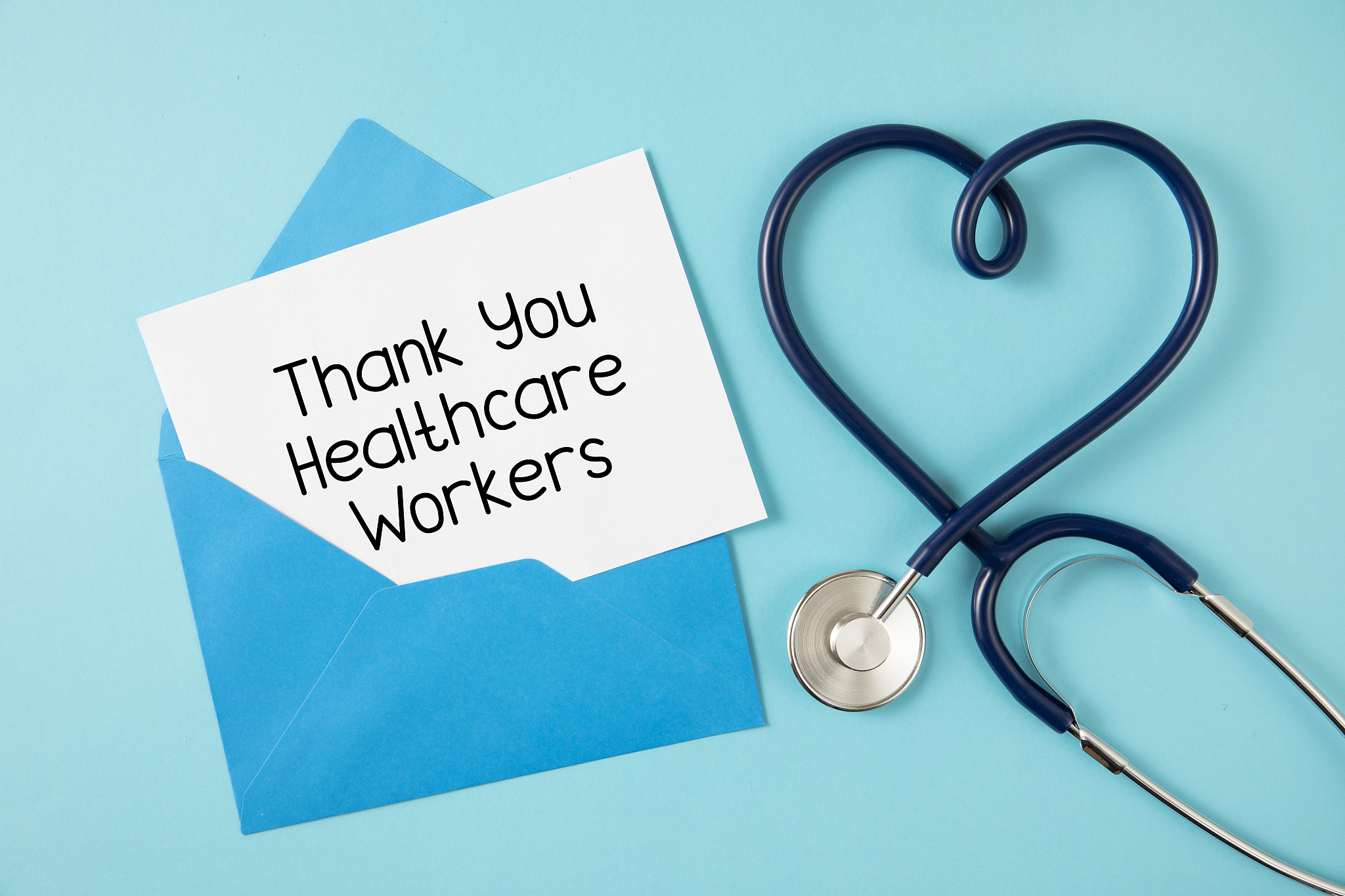 非常感谢你。 能够从对话中读出你的个性这很有意思。 谢谢你把它总结得这么好尽管我喋喋不休！如果你有任何进一步的问题或在未来需要帮助请不要犹豫与我们联系。 我们祝愿你在实践和医疗生活中不断取得成功。