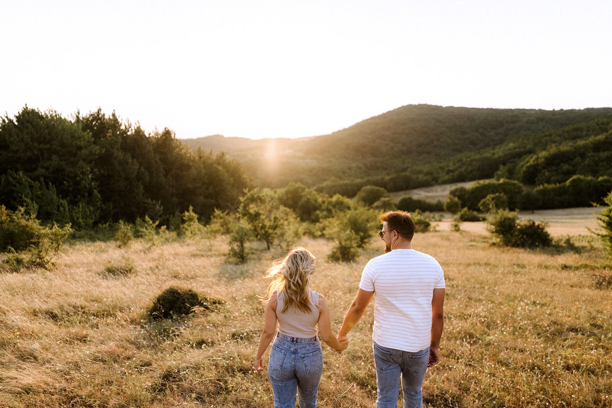 爱情的定义：深刻的情感与关系