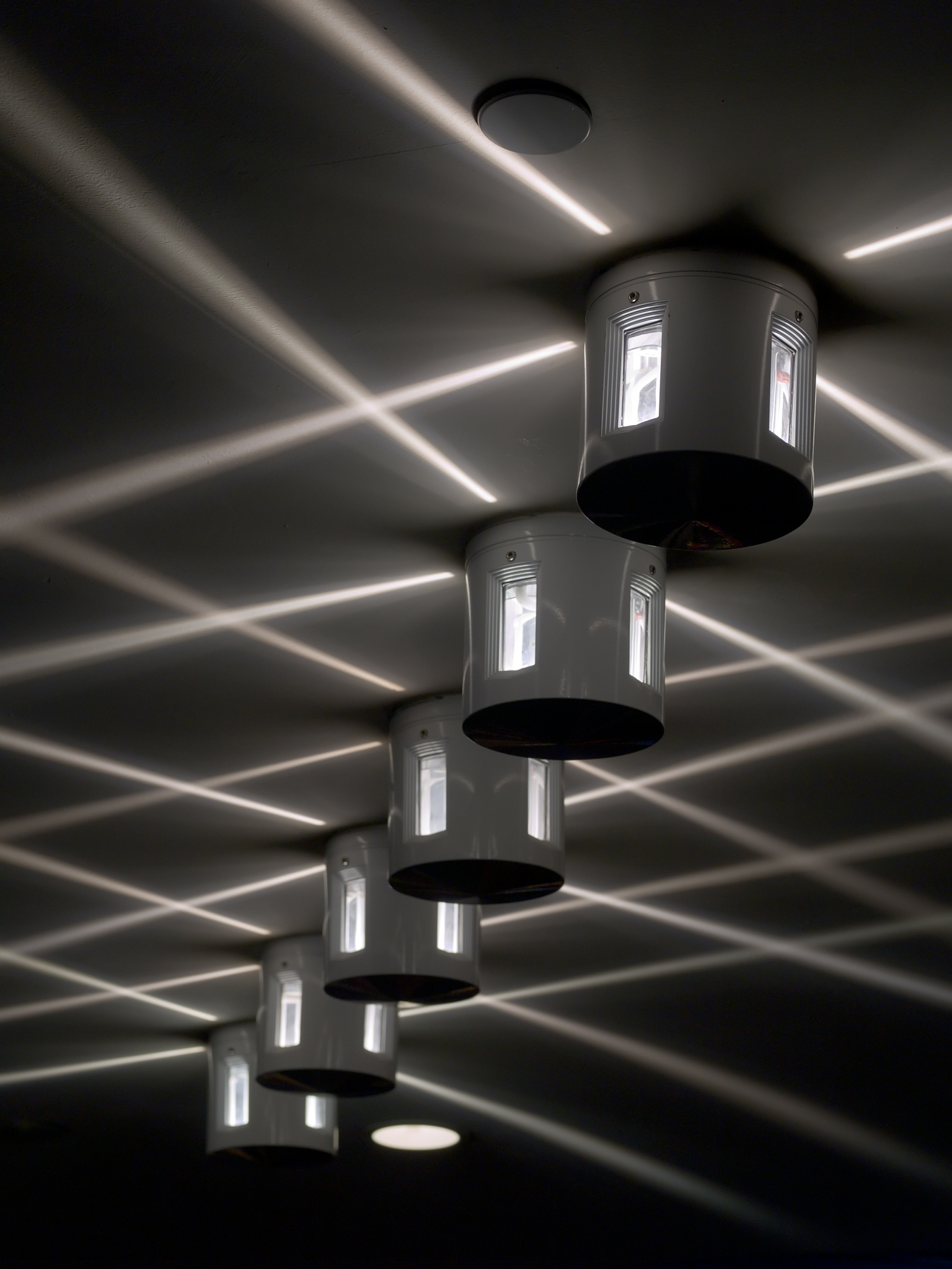 照明系统设计：方案详解及平面图