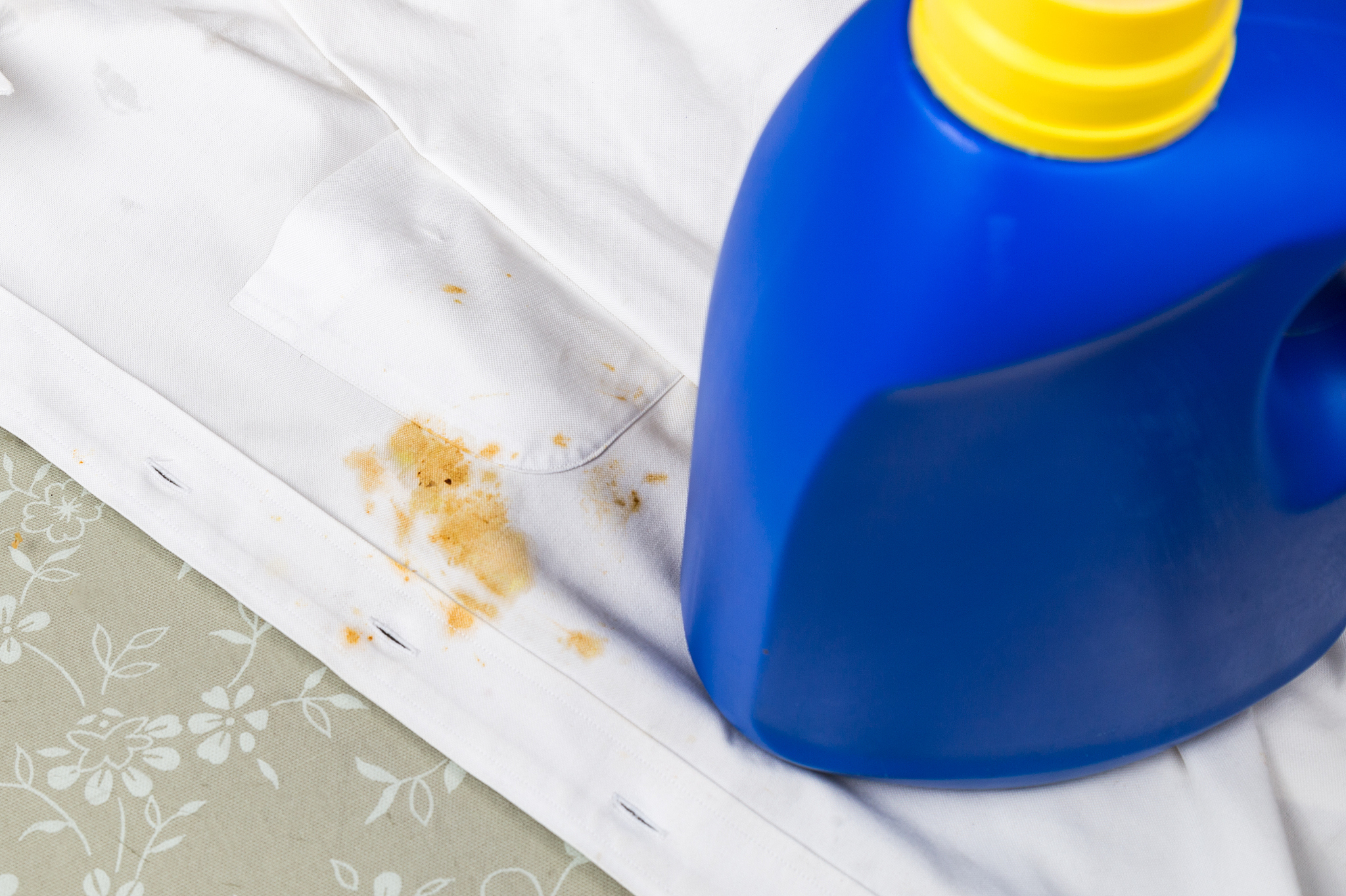 白色衬衫怎么清除油污