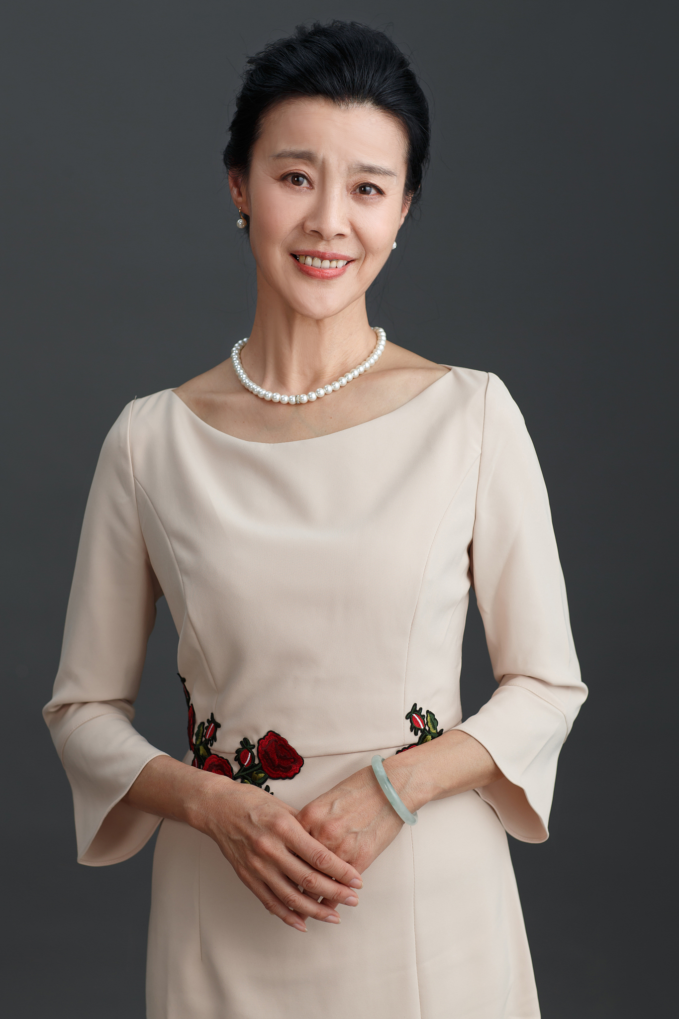 优雅的女士肖像
