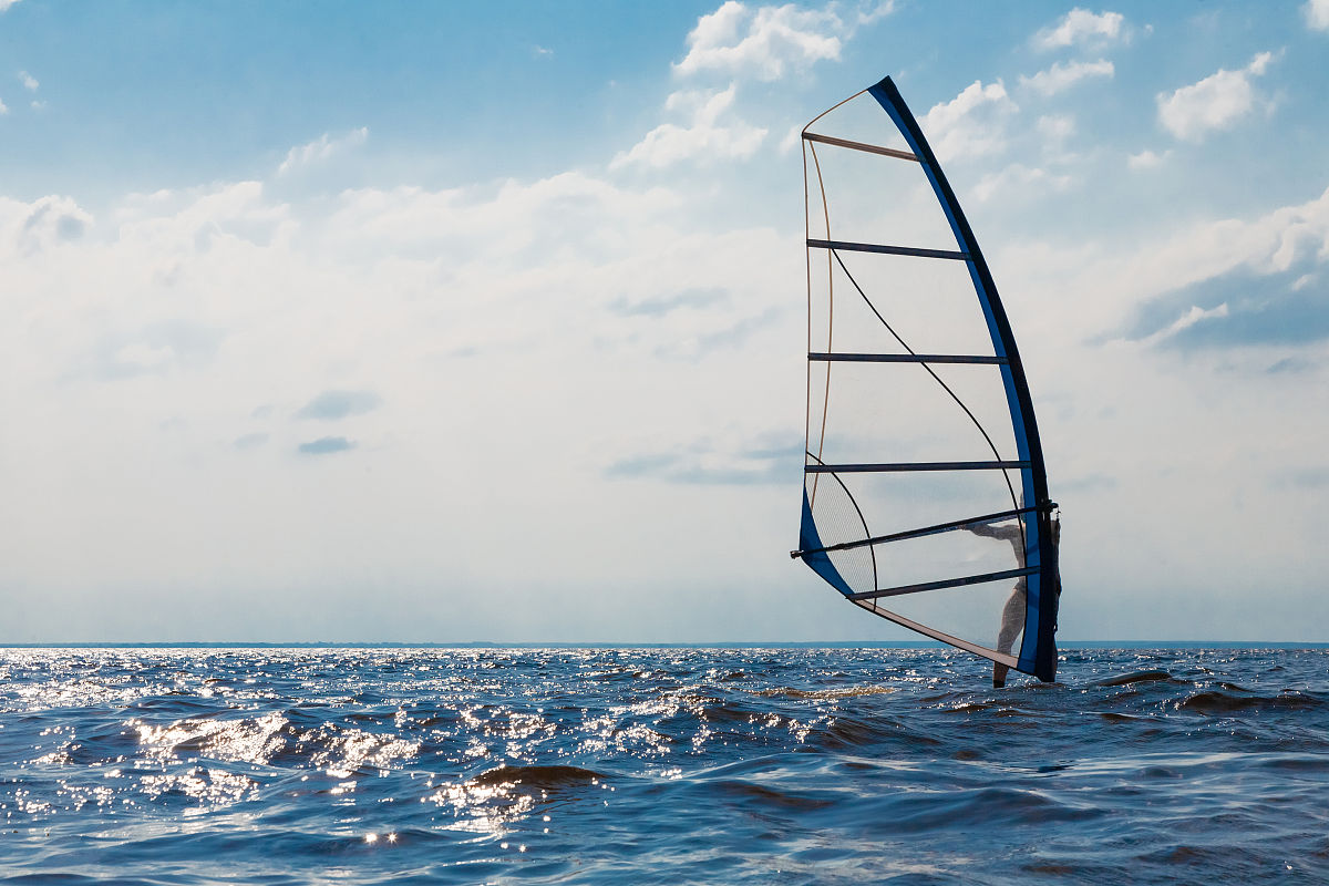 以沧海为舟：人生的勇敢航行