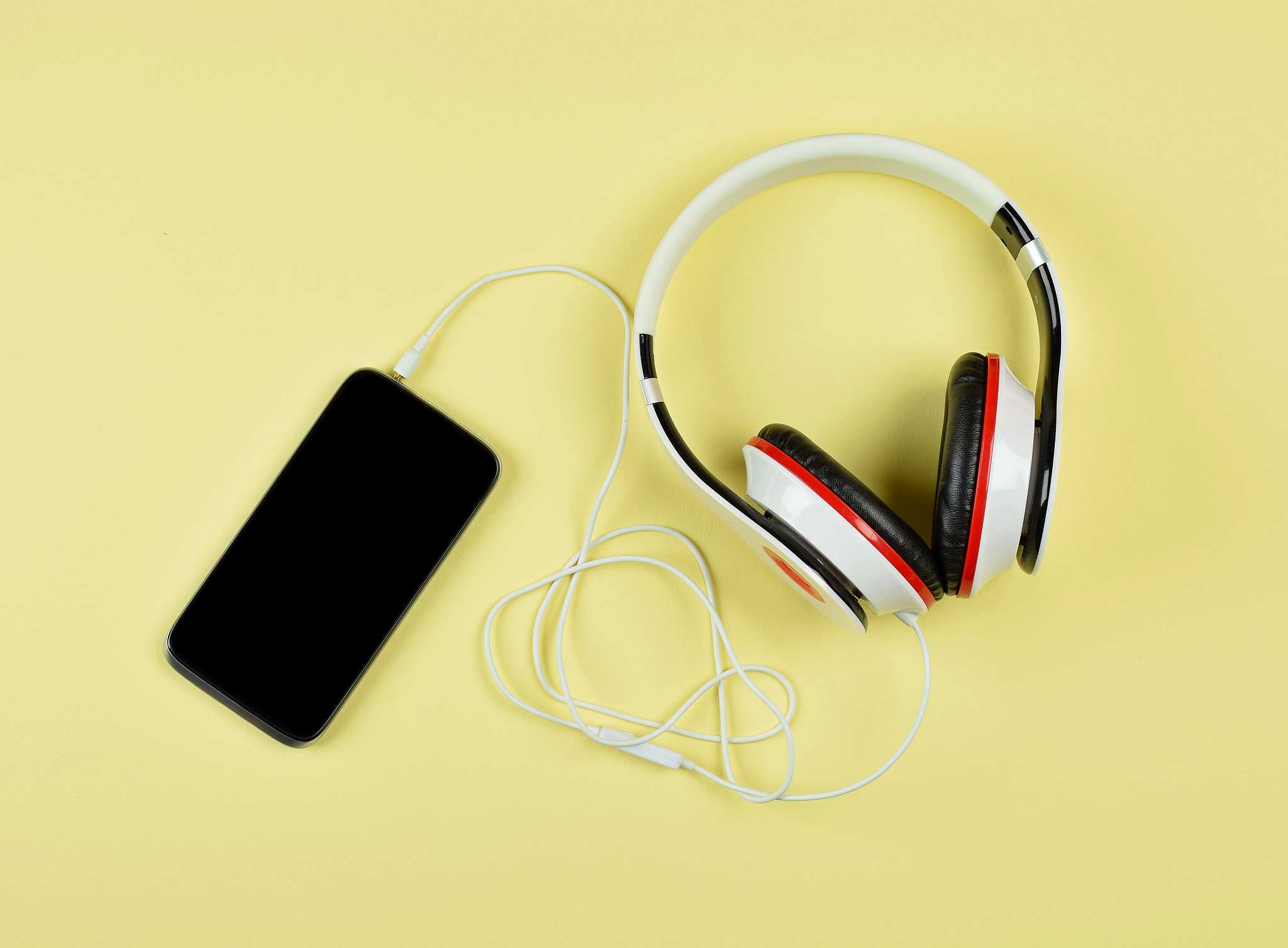 带蓝牙耳机骑车有风声如何解决