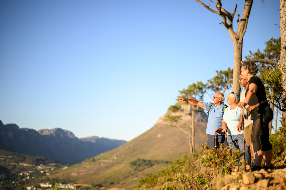 Unforgettable Sunrise: A Winter Adventure with Friends