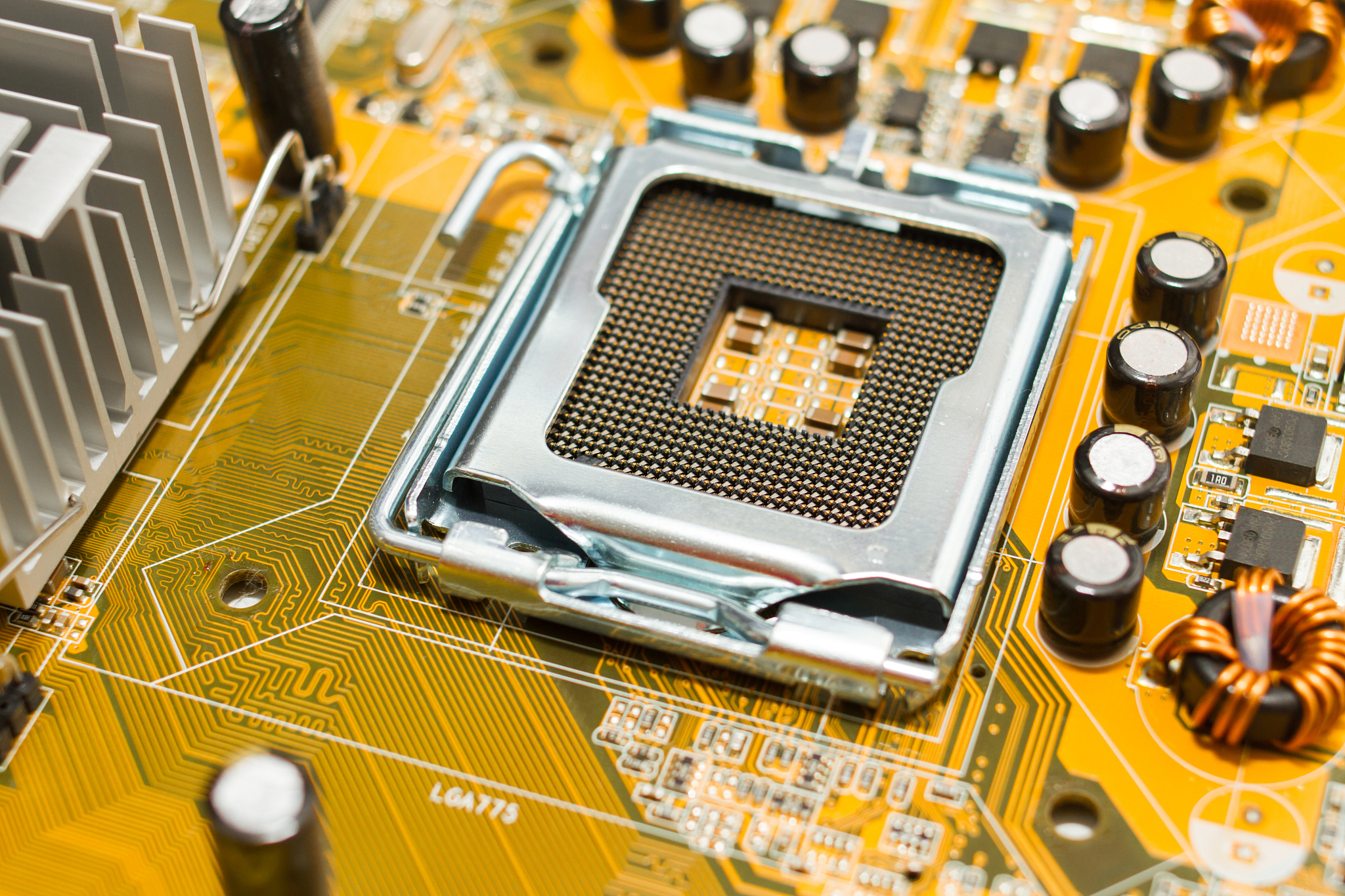 电容等效为电阻：频率响应与等效串联电阻