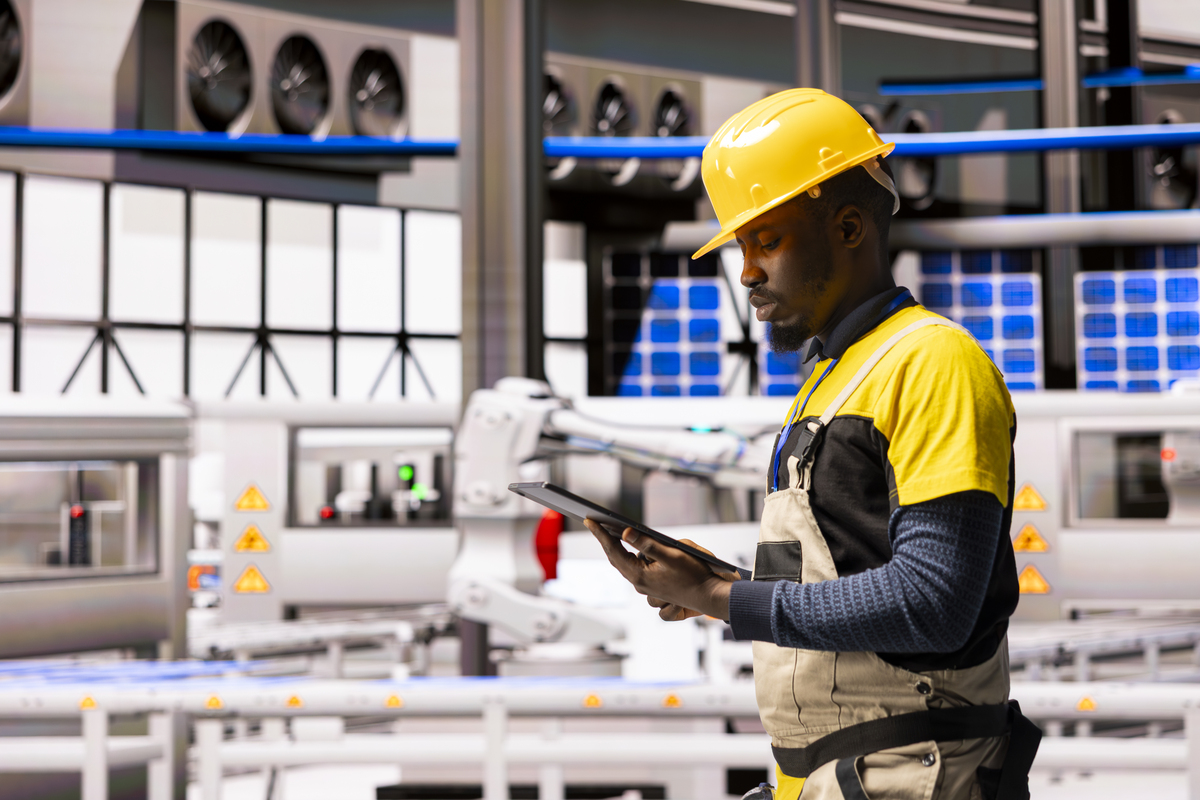 Operation and maintenance engineer one-page English blue resume template尤小优19990824性别：女广东广州海珠区134-4546-7657jasmine163com自我评价工作技能PowerPoint工作技能PowerPointPowerPointPowerPoint自我评价工作技能Education experience