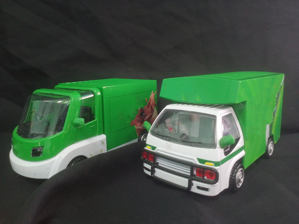 用积木打造潘洛斯风格MINI汽车，比五菱更酷炫！