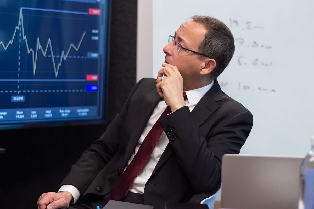 根据论文题目学生信息管理系统设计与实现写本课题拟采用的实现手段途径