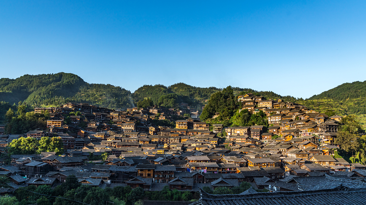 中国最美的苗寨：西江千户苗寨和大垄乡苗寨