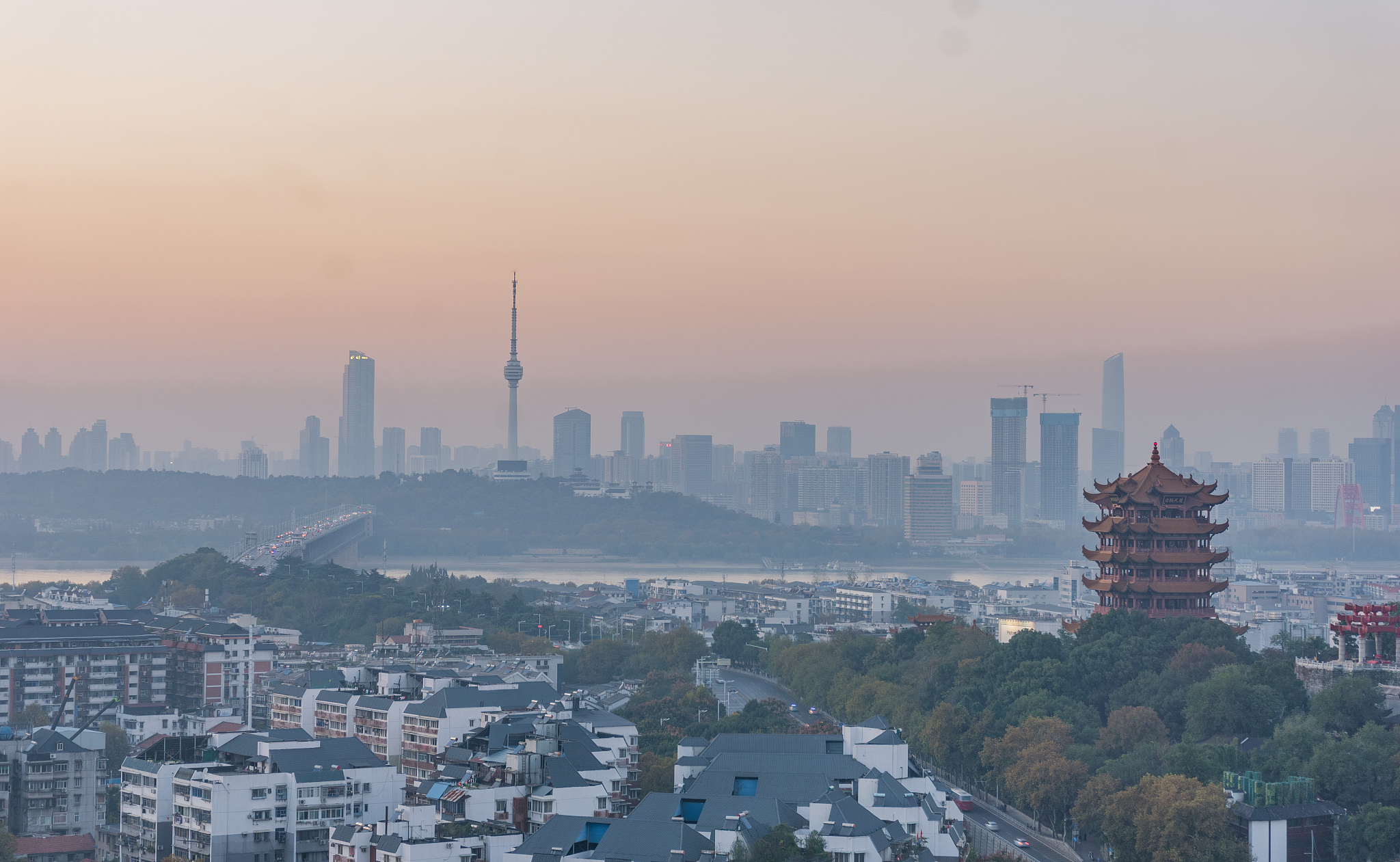 楚天极目