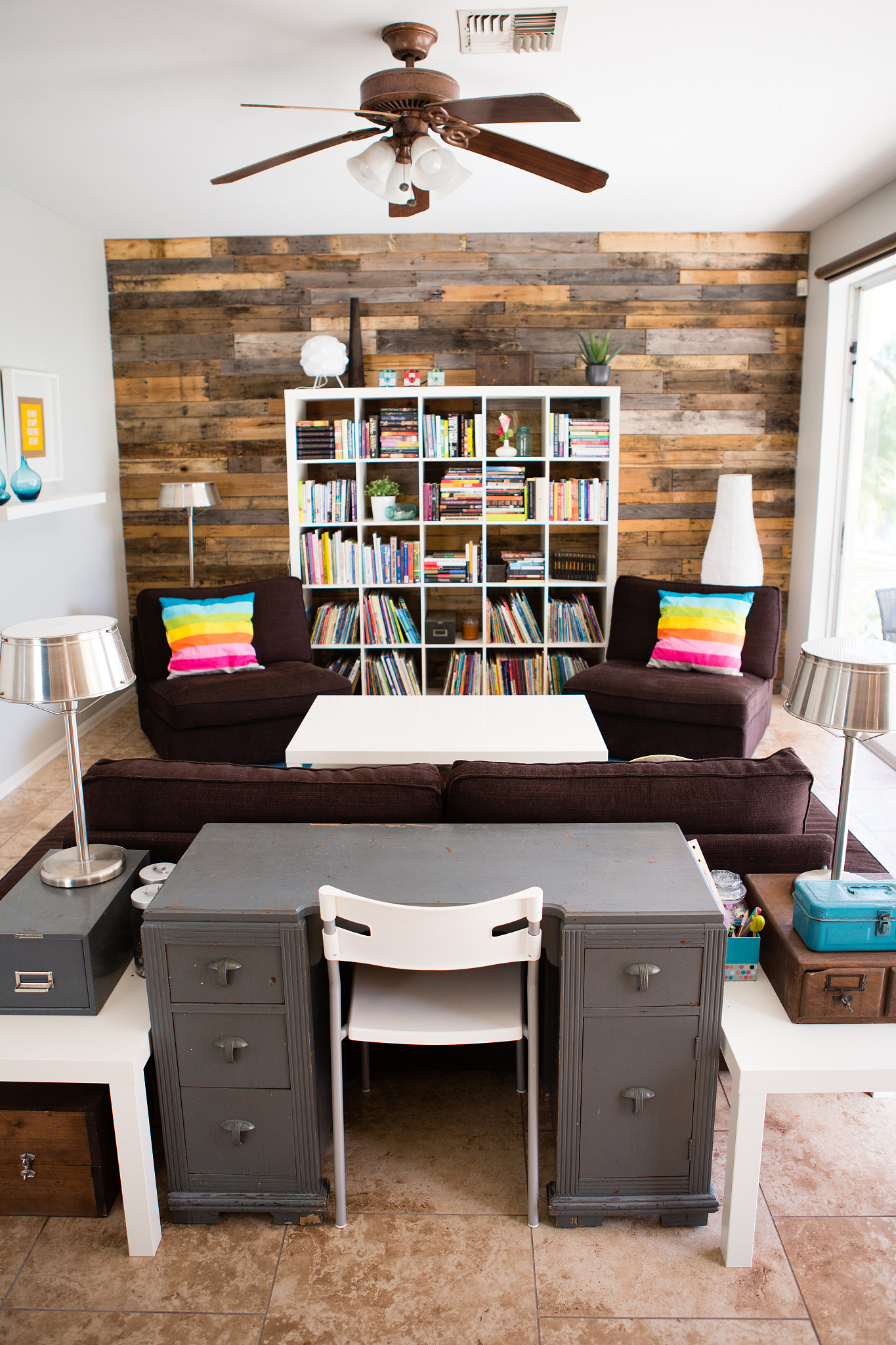 vintage and modern living room home interior design