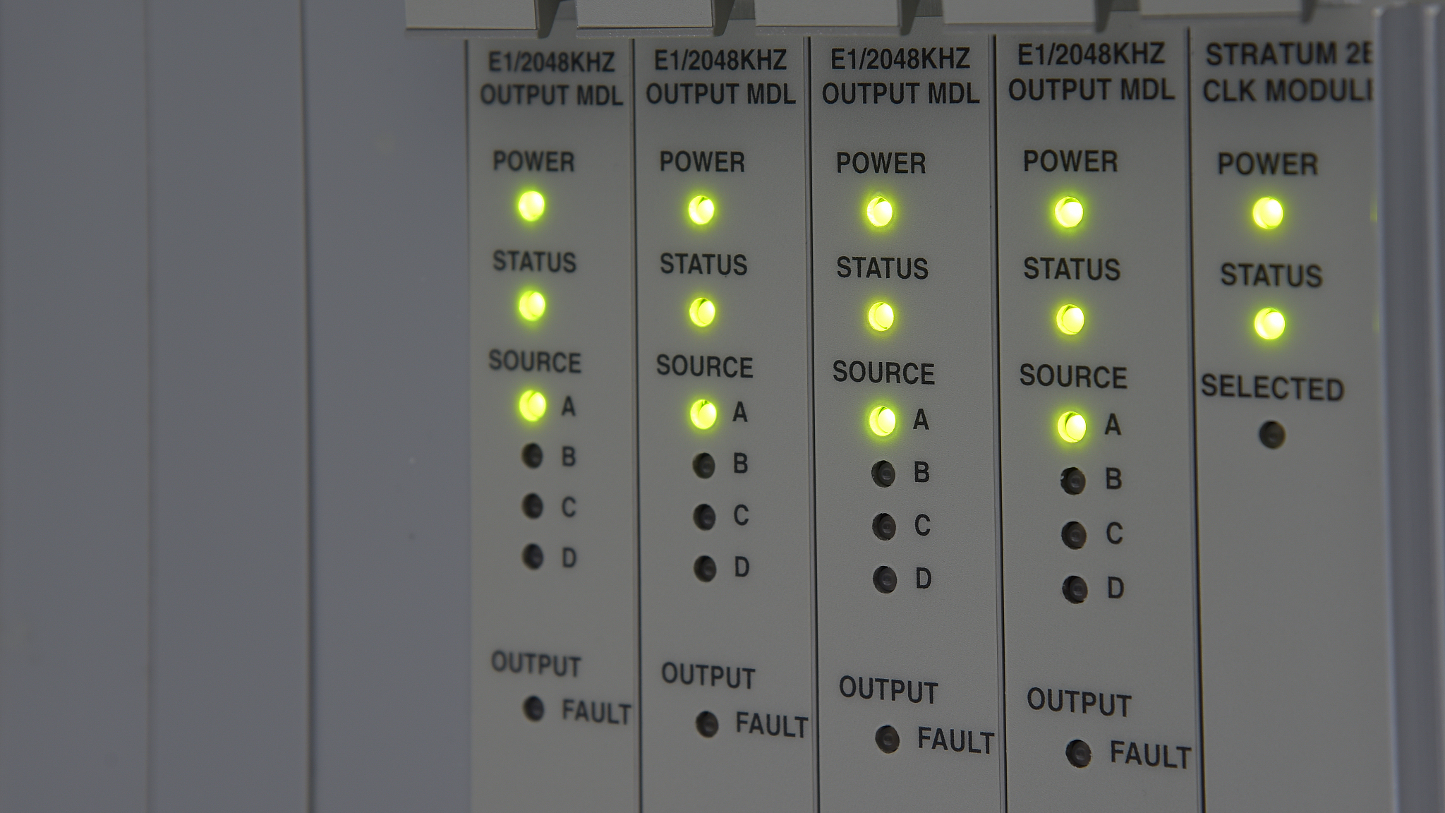 介绍智能路灯系统中声音检测模块