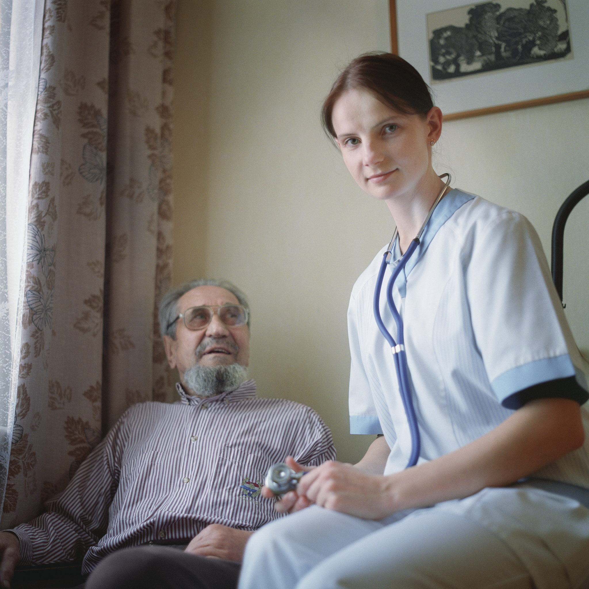 沧州医学高等专科学校护理专业：课程设置、发展前景及就业方向