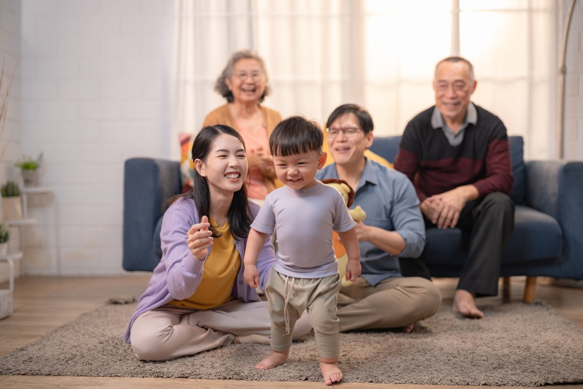 20个感人至深的亲情瞬间：感受家庭的温暖与力量