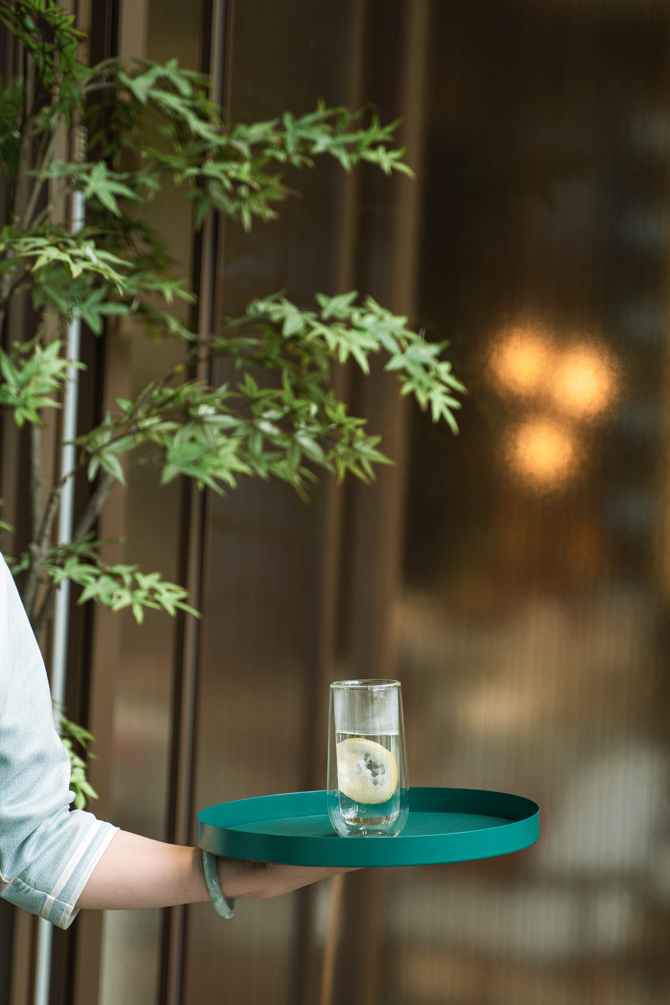 做首诗表达闲。