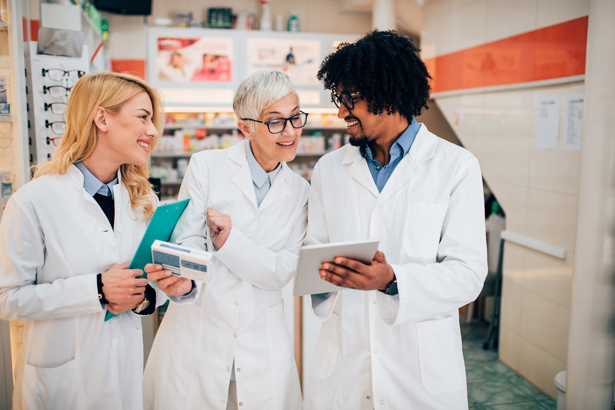 重庆护理学校药剂师工作前景与薪资待遇分析 | 未来发展方向