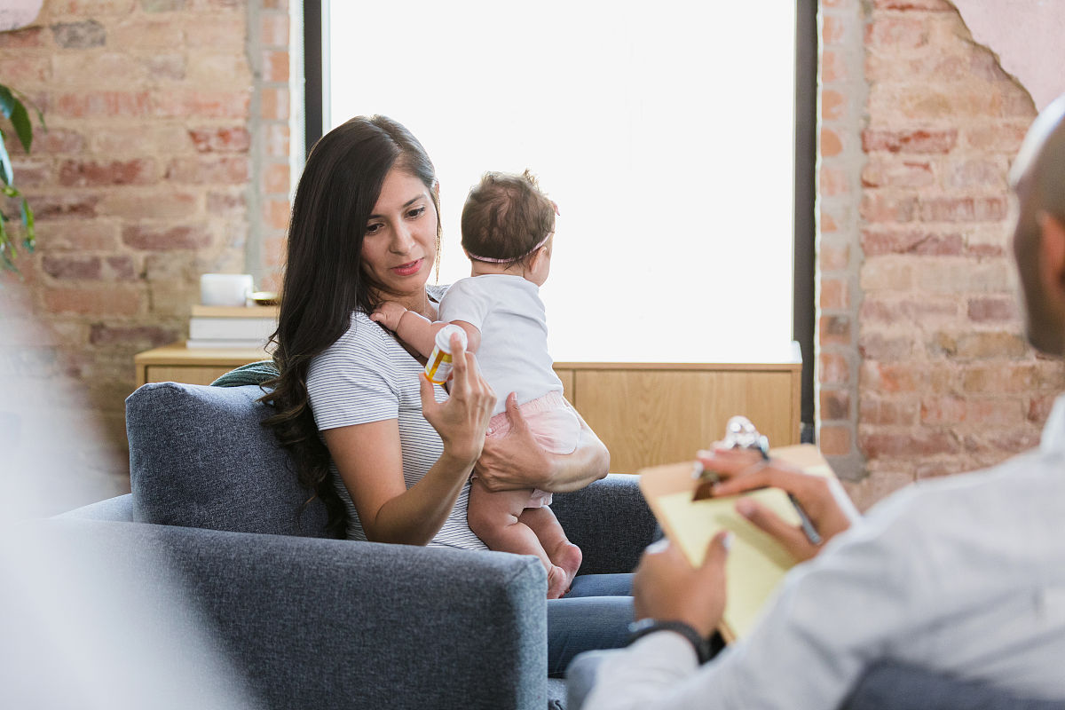 子女或孩子老是干预父母的性生活怎么办？作为父母的怎么办？