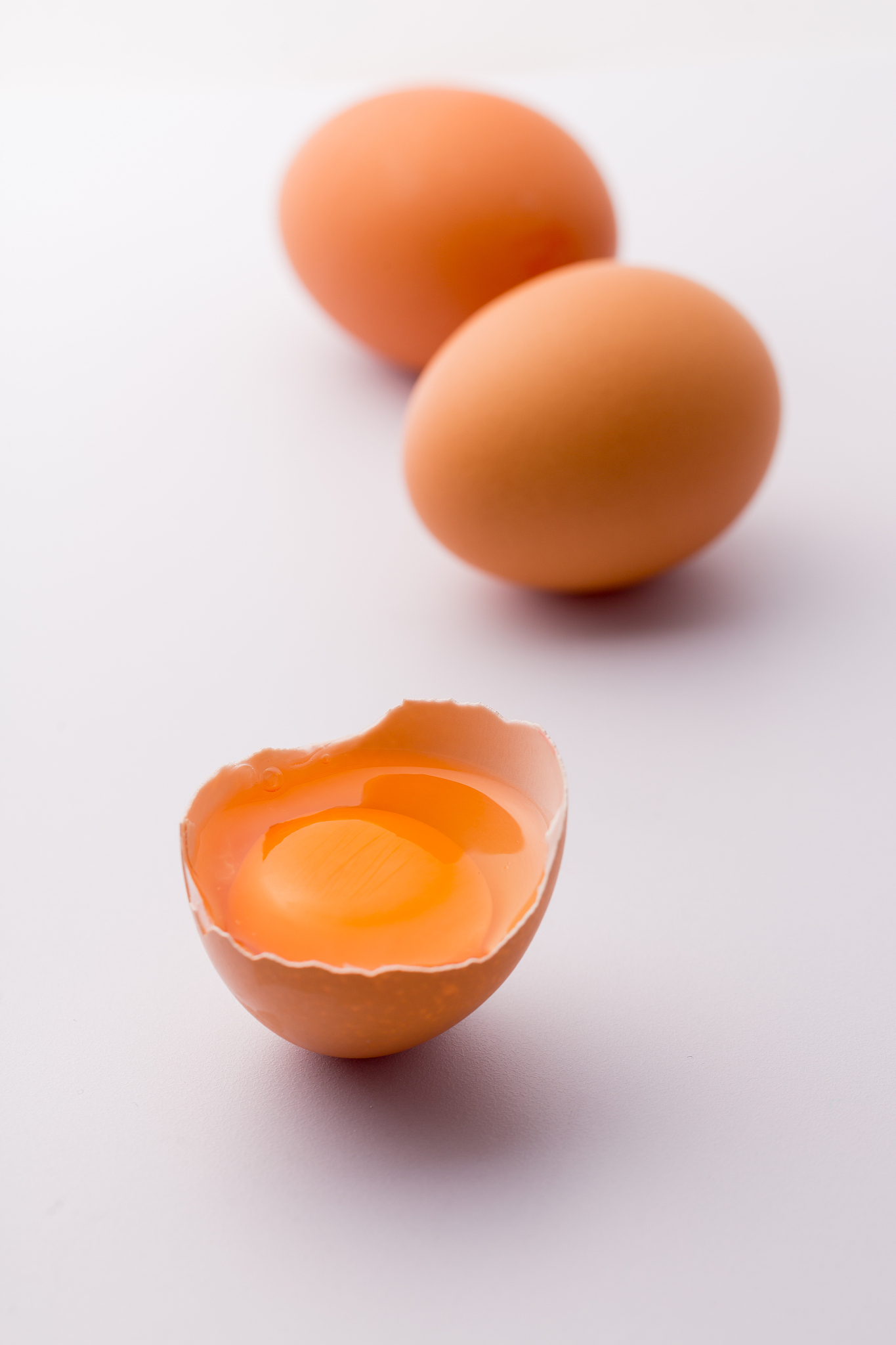 如何区分鸡蛋和牛蛋？简单易懂的识别技巧