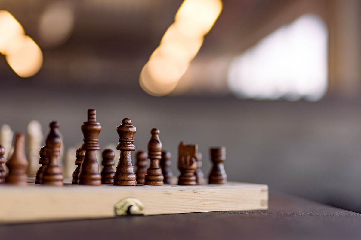 中国象棋规则初始化32个棋子 	private void initChess 		Chess blackCar1 = new Carnew PointConstantXConstantY Camp黑方 Type車; 		Chess blackHorse1 = new Horsenew PointConstantX+ConstantshiftingXConstantY Camp黑方 Type馬;