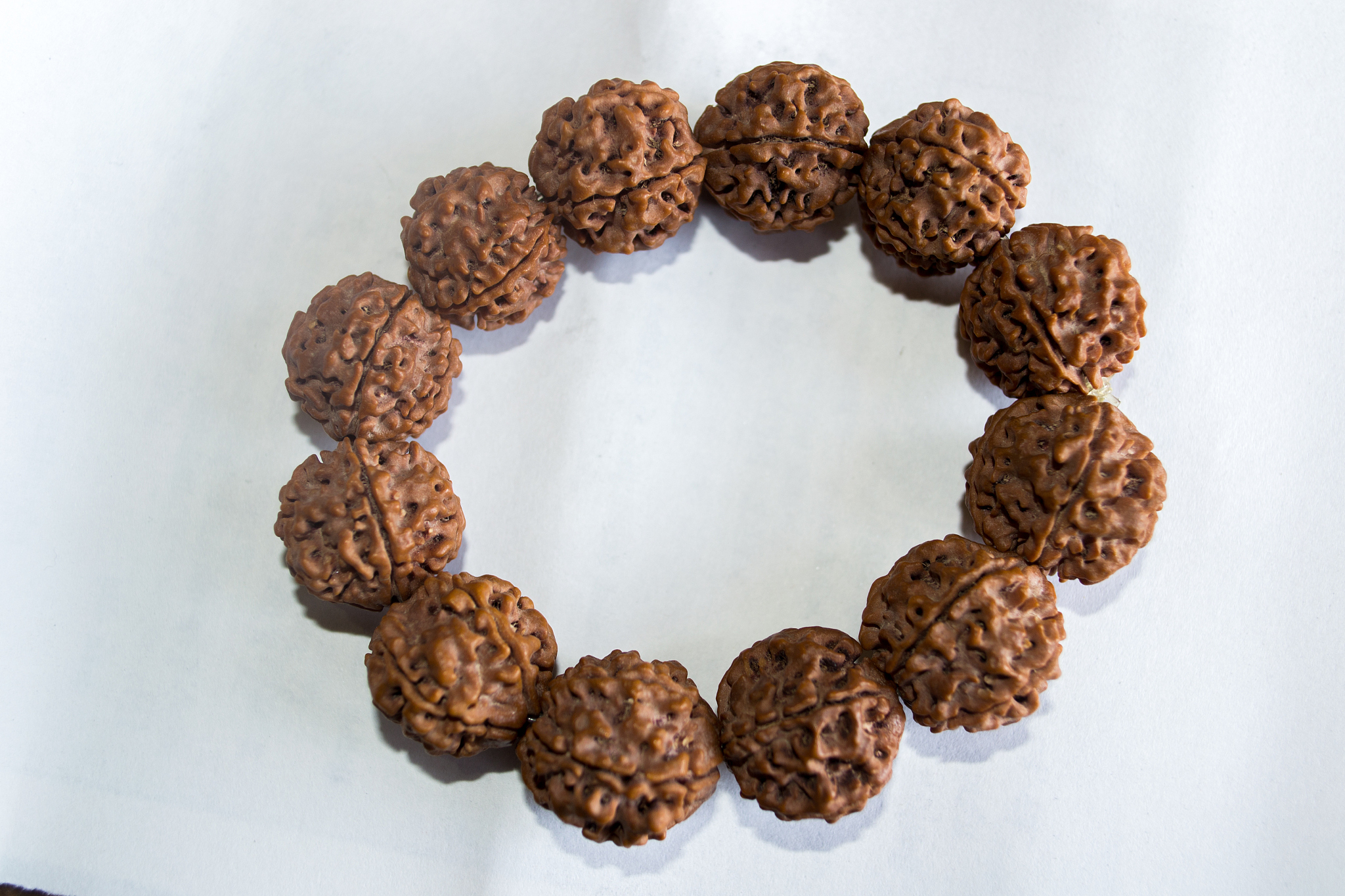 结合梅花底和双龙纹给金刚菩提起10个名字要求朗朗上口结合中国传统文化或者金庸小说